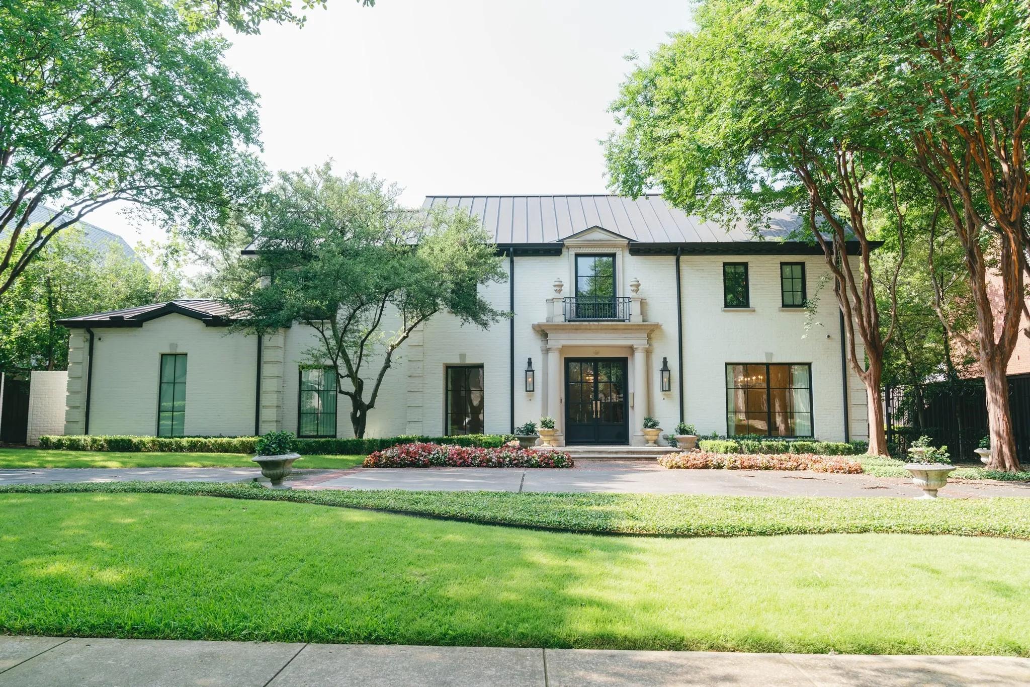 Single Family Residence For Sale in Dallas County , 4433 Bordeaux Avenue, Highland Park, Texas 75205, 5 Bedroom, 8 Bathroom, 2 Garage spaces, 5,298 Sqft, built in 1939, mls#21319396, Real Estate Agent in Highland Park, Homes For Sale in Dallas county, Homes For Sale in Highland Park, Realtor in Highland Park Texas, Real Estate Brokerage Independent Realty Texas, Luminita Cordes Realtor