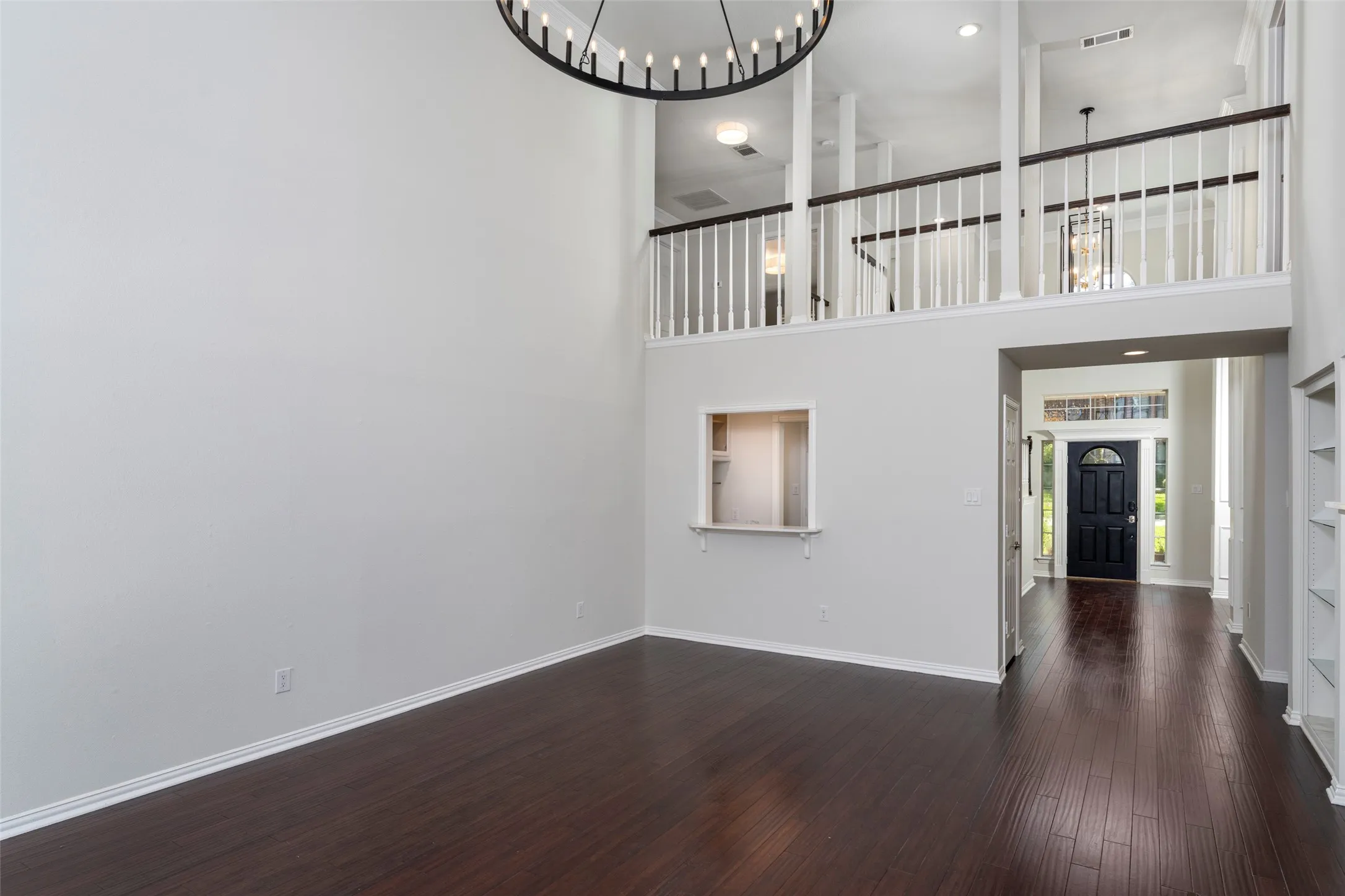 Single Family Residence For Sale in Tarrant County , 7206 Forestwind Court, Arlington, Texas 76001, 4 Bedroom, 4 Bathroom, 2 Garage spaces, 3,692 Sqft, built in 1990, Price $585,000, mls#21322528, Real Estate Agent in Arlington, Homes For Sale in Tarrant county, Homes For Sale in Arlington, Realtor in Arlington Texas, Real Estate Brokerage Independent Realty Texas, Luminita Cordes Realtor