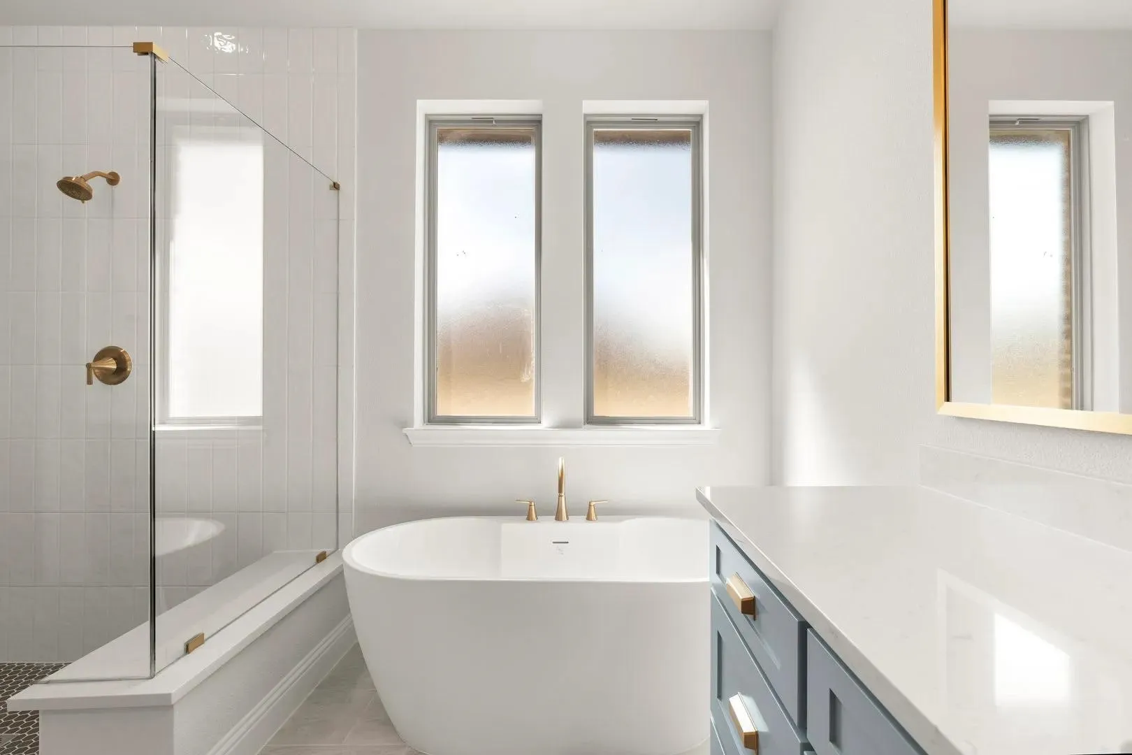 The Audrey Primary Bath