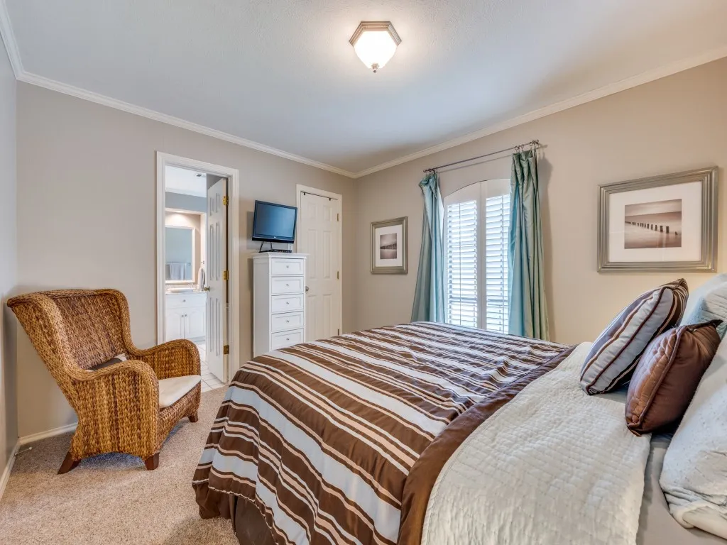 Single Family Residence For Sale in Dallas County , 6115 Bluff Point Drive, Dallas, Texas 75248, 4 Bedroom, 3 Bathroom, 2 Garage spaces, 2,690 Sqft, built in 1982, Price $730,000, mls#21323029, Real Estate Agent in Dallas, Homes For Sale in Dallas county, Homes For Sale in Dallas, Realtor in Dallas Texas, Real Estate Brokerage Independent Realty Texas, Luminita Cordes Realtor