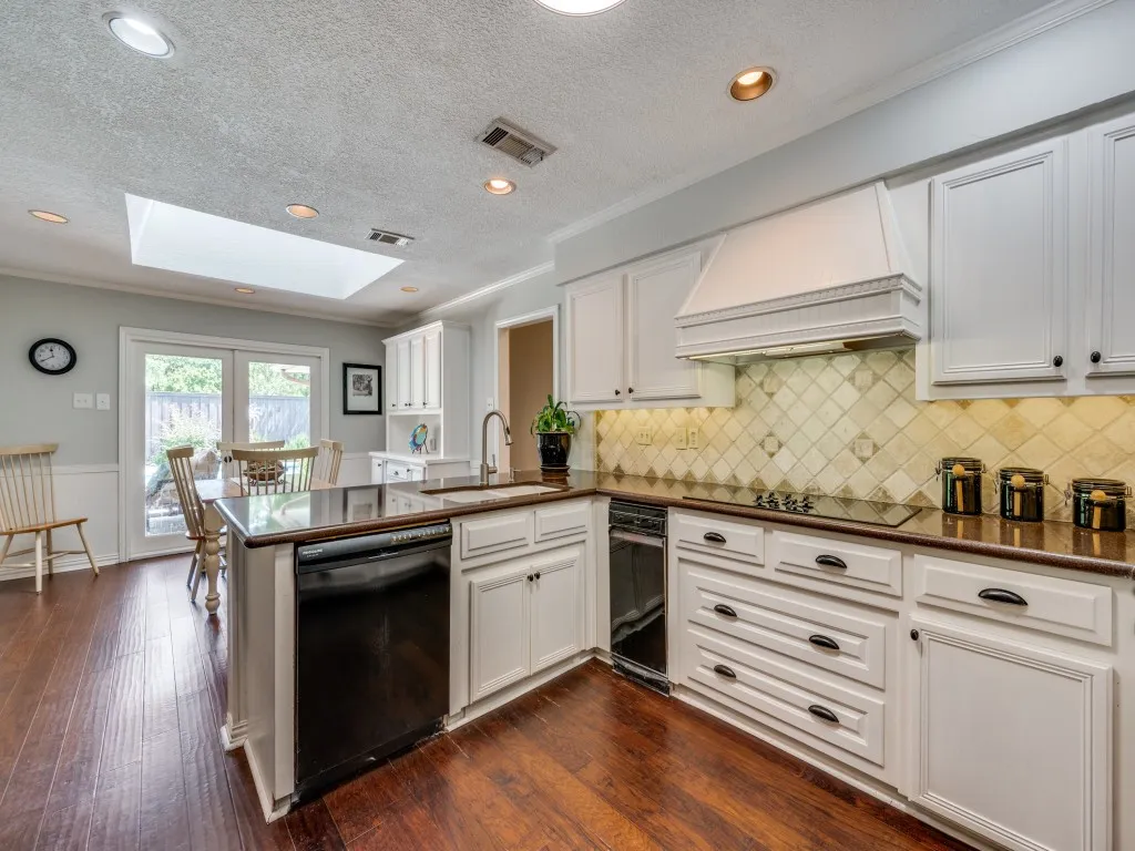 Single Family Residence For Sale in Dallas County , 6115 Bluff Point Drive, Dallas, Texas 75248, 4 Bedroom, 3 Bathroom, 2 Garage spaces, 2,690 Sqft, built in 1982, Price $730,000, mls#21323029, Real Estate Agent in Dallas, Homes For Sale in Dallas county, Homes For Sale in Dallas, Realtor in Dallas Texas, Real Estate Brokerage Independent Realty Texas, Luminita Cordes Realtor