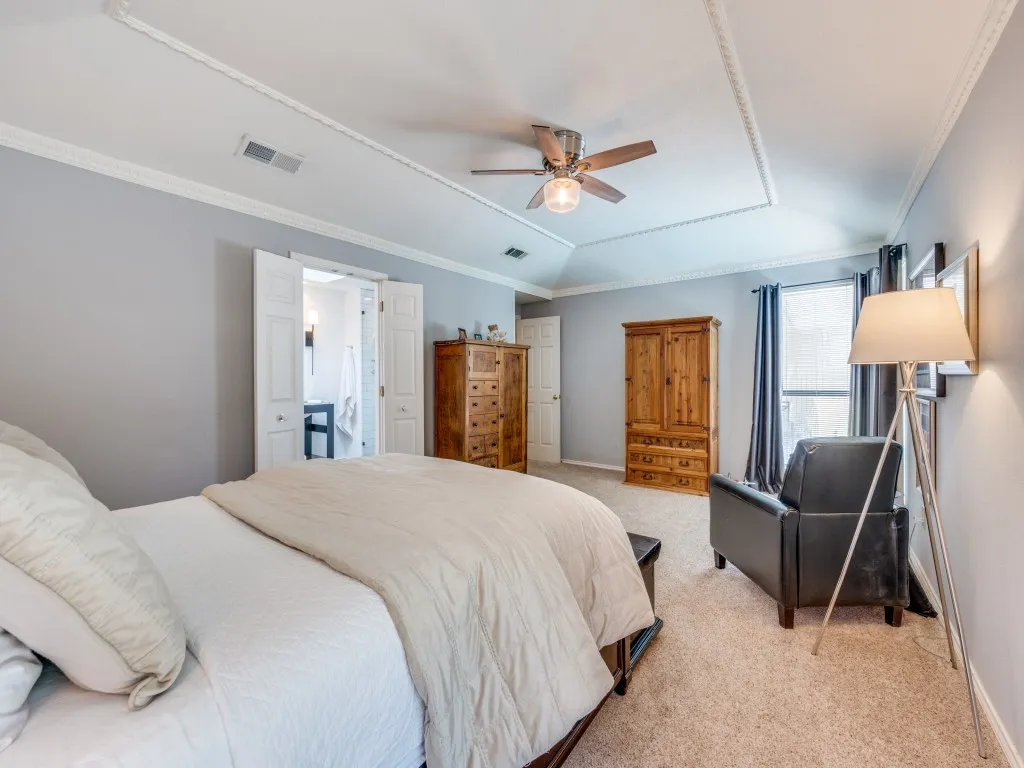 Single Family Residence For Sale in Dallas County , 6115 Bluff Point Drive, Dallas, Texas 75248, 4 Bedroom, 3 Bathroom, 2 Garage spaces, 2,690 Sqft, built in 1982, Price $730,000, mls#21323029, Real Estate Agent in Dallas, Homes For Sale in Dallas county, Homes For Sale in Dallas, Realtor in Dallas Texas, Real Estate Brokerage Independent Realty Texas, Luminita Cordes Realtor