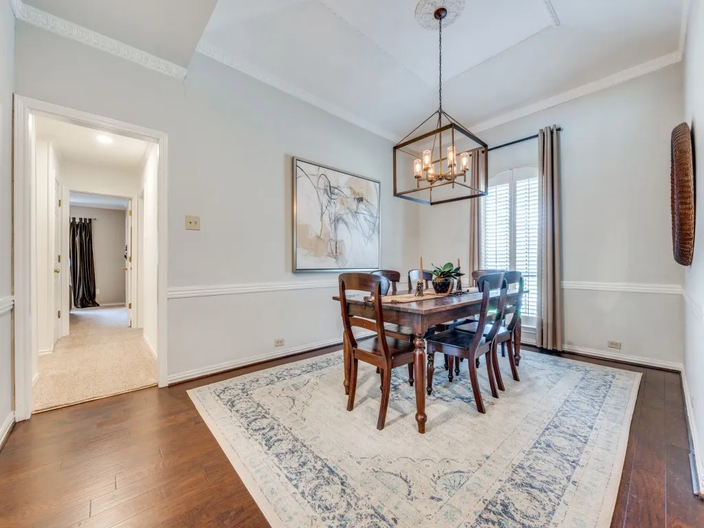 Single Family Residence For Sale in Dallas County , 6115 Bluff Point Drive, Dallas, Texas 75248, 4 Bedroom, 3 Bathroom, 2 Garage spaces, 2,690 Sqft, built in 1982, Price $730,000, mls#21323029, Real Estate Agent in Dallas, Homes For Sale in Dallas county, Homes For Sale in Dallas, Realtor in Dallas Texas, Real Estate Brokerage Independent Realty Texas, Luminita Cordes Realtor