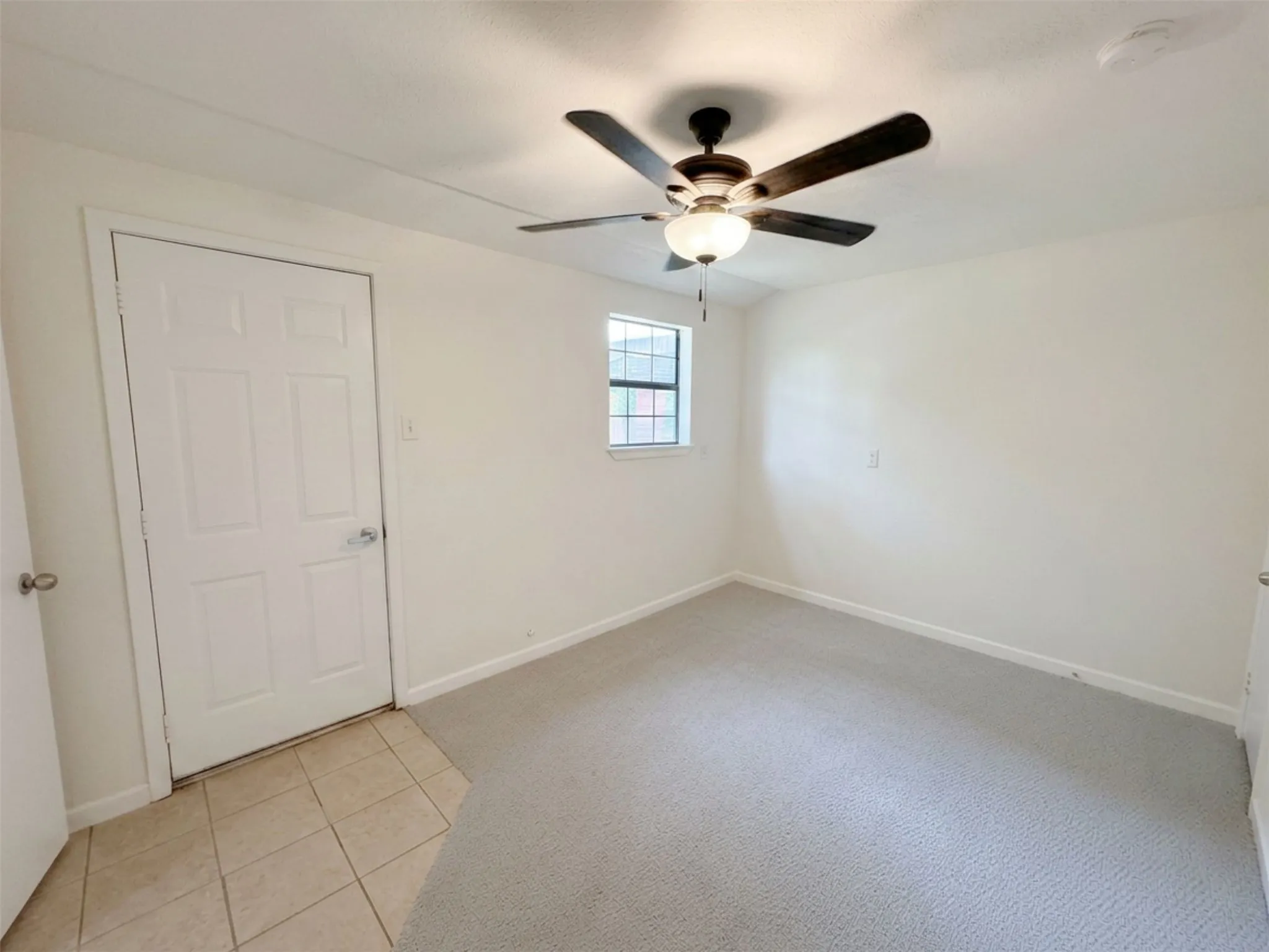 Single Family Residence For Rent in Tarrant County , 2011 N Houston Street, Fort Worth, Texas 76164, 4 Bedrooms, 3 Bathrooms, Garage spaces, 2,188 Sqft, built in 1925, Price $3,000, mls#21322966, Real Estate Agent in Fort Worth, Homes For Rent in Tarrant county, Homes For Rent in Fort Worth, Realtor in Fort Worth Texas, Real Estate Brokerage Independent Realty Texas, Luminita Cordes Realtor
