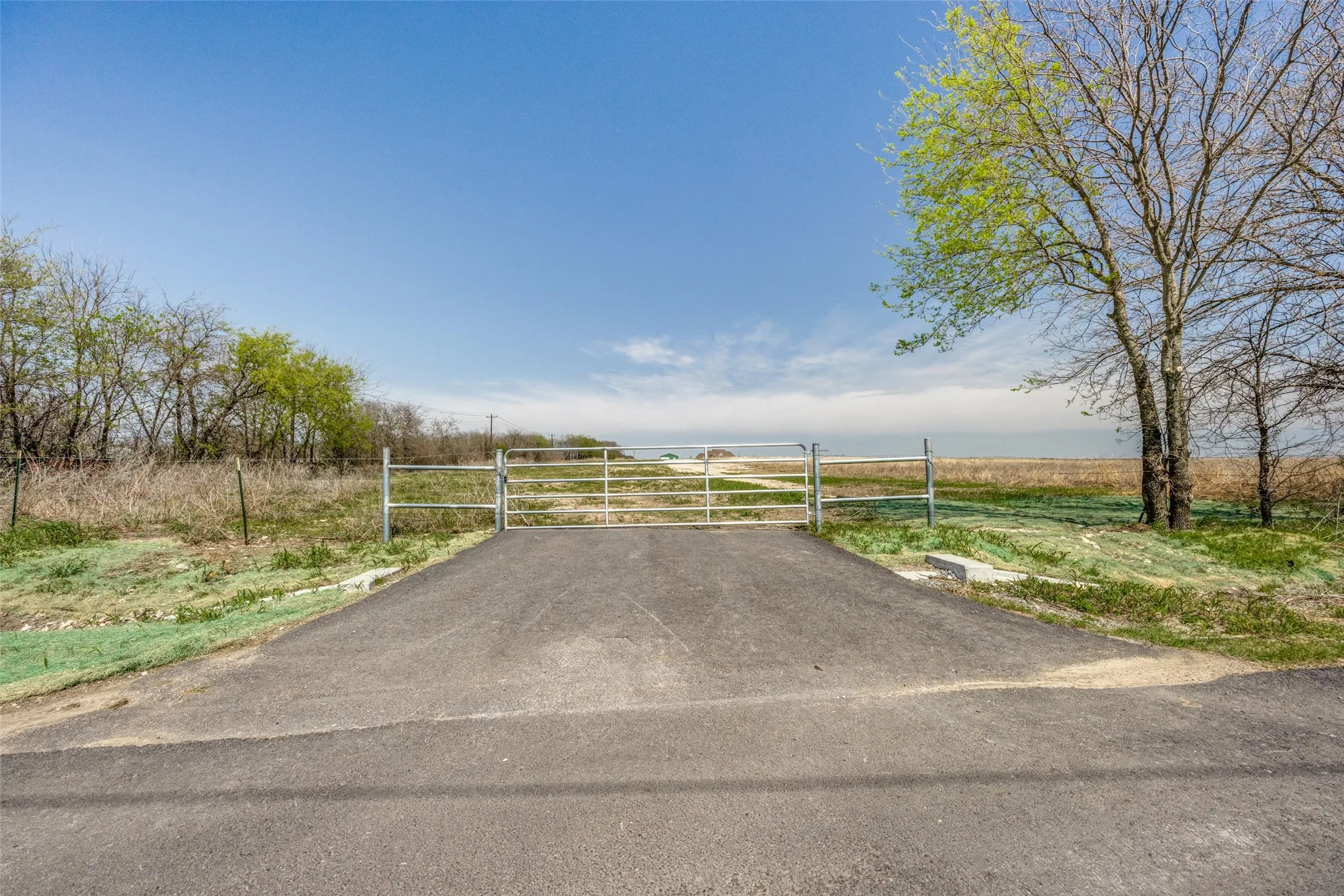 Unimproved Land For Sale in Grayson County , 802 Riddels, Sherman, Texas 75092, 0, 0, Garage spaces, 0 Sqft, built in 0, Price $115,000, mls#21323057, Real Estate Agent in Sherman, Homes For Sale in Grayson county, Homes For Sale in Sherman, Realtor in Sherman Texas, Real Estate Brokerage Independent Realty Texas, Luminita Cordes Realtor