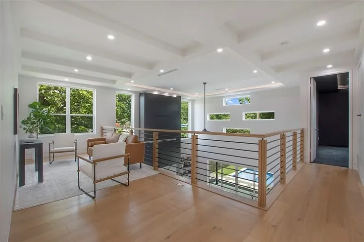 upstairs sitting area