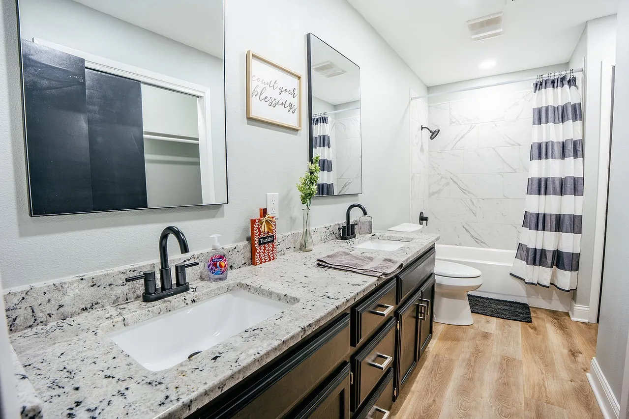 Bathroom 2