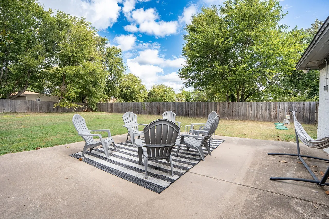 Single Family Residence For Sale in Mc Lennan County , 364 Melrose Drive, Woodway, Texas 76712, 3 Bedrooms, 3 Bathrooms, Garage spaces, 1,972 Sqft, built in 1988, Price $359,000, mls#21323056, Real Estate Agent in Woodway, Homes For Sale in Mc Lennan county, Homes For Sale in Woodway, Realtor in Woodway Texas, Real Estate Brokerage Independent Realty Texas, Luminita Cordes Realtor