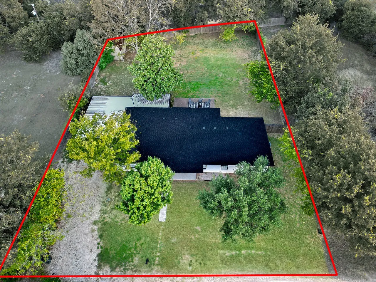 Single Family Residence For Sale in Mc Lennan County , 364 Melrose Drive, Woodway, Texas 76712, 3 Bedrooms, 3 Bathrooms, Garage spaces, 1,972 Sqft, built in 1988, Price $359,000, mls#21323056, Real Estate Agent in Woodway, Homes For Sale in Mc Lennan county, Homes For Sale in Woodway, Realtor in Woodway Texas, Real Estate Brokerage Independent Realty Texas, Luminita Cordes Realtor