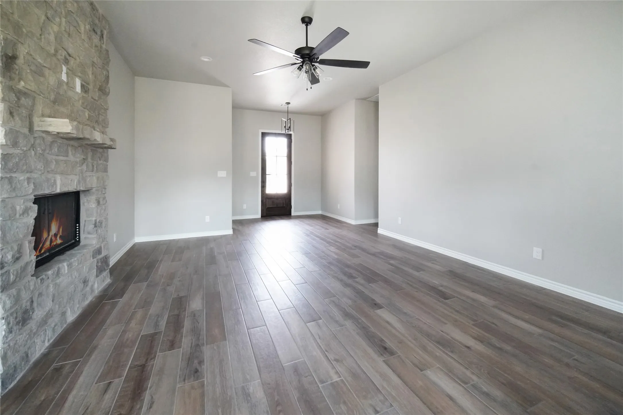 Single Family Residence For Sale in Jack County , 1607 W College, Jacksboro, Texas 76458, 4 Bedroom, 2 Bathroom, 2 Garage spaces, 1,581 Sqft, built in 2025, mls#21309826, Real Estate Agent in Jacksboro, Homes For Sale in Jack county, Homes For Sale in Jacksboro, Realtor in Jacksboro Texas, Real Estate Brokerage Independent Realty Texas, Luminita Cordes Realtor
