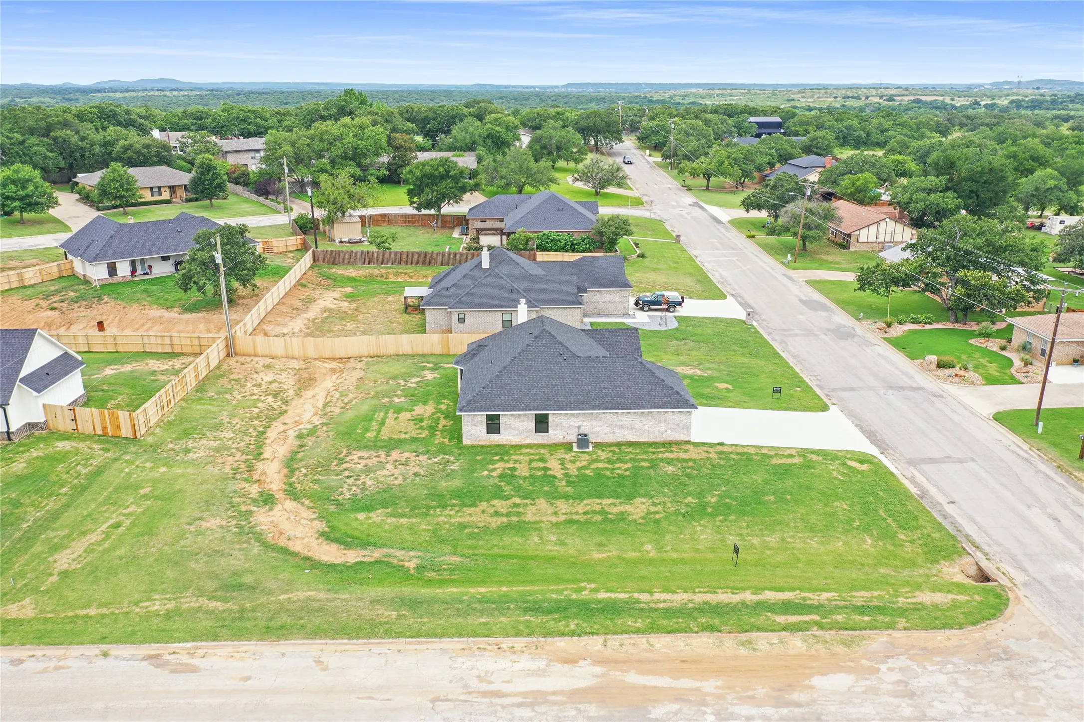 Single Family Residence For Sale in Jack County , 1607 W College, Jacksboro, Texas 76458, 4 Bedroom, 2 Bathroom, 2 Garage spaces, 1,581 Sqft, built in 2025, mls#21309826, Real Estate Agent in Jacksboro, Homes For Sale in Jack county, Homes For Sale in Jacksboro, Realtor in Jacksboro Texas, Real Estate Brokerage Independent Realty Texas, Luminita Cordes Realtor
