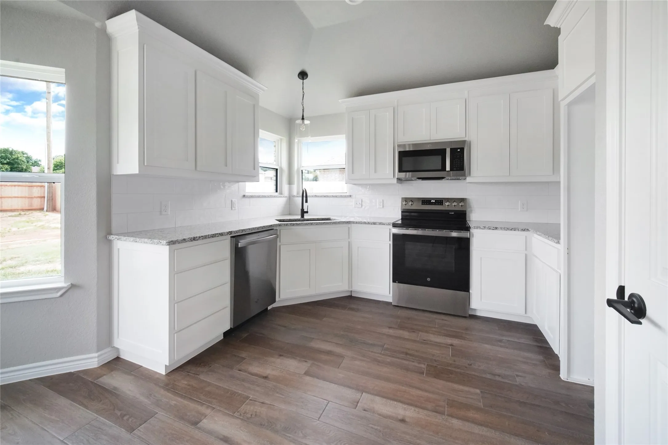 Single Family Residence For Sale in Jack County , 1607 W College, Jacksboro, Texas 76458, 4 Bedroom, 2 Bathroom, 2 Garage spaces, 1,581 Sqft, built in 2025, mls#21309826, Real Estate Agent in Jacksboro, Homes For Sale in Jack county, Homes For Sale in Jacksboro, Realtor in Jacksboro Texas, Real Estate Brokerage Independent Realty Texas, Luminita Cordes Realtor