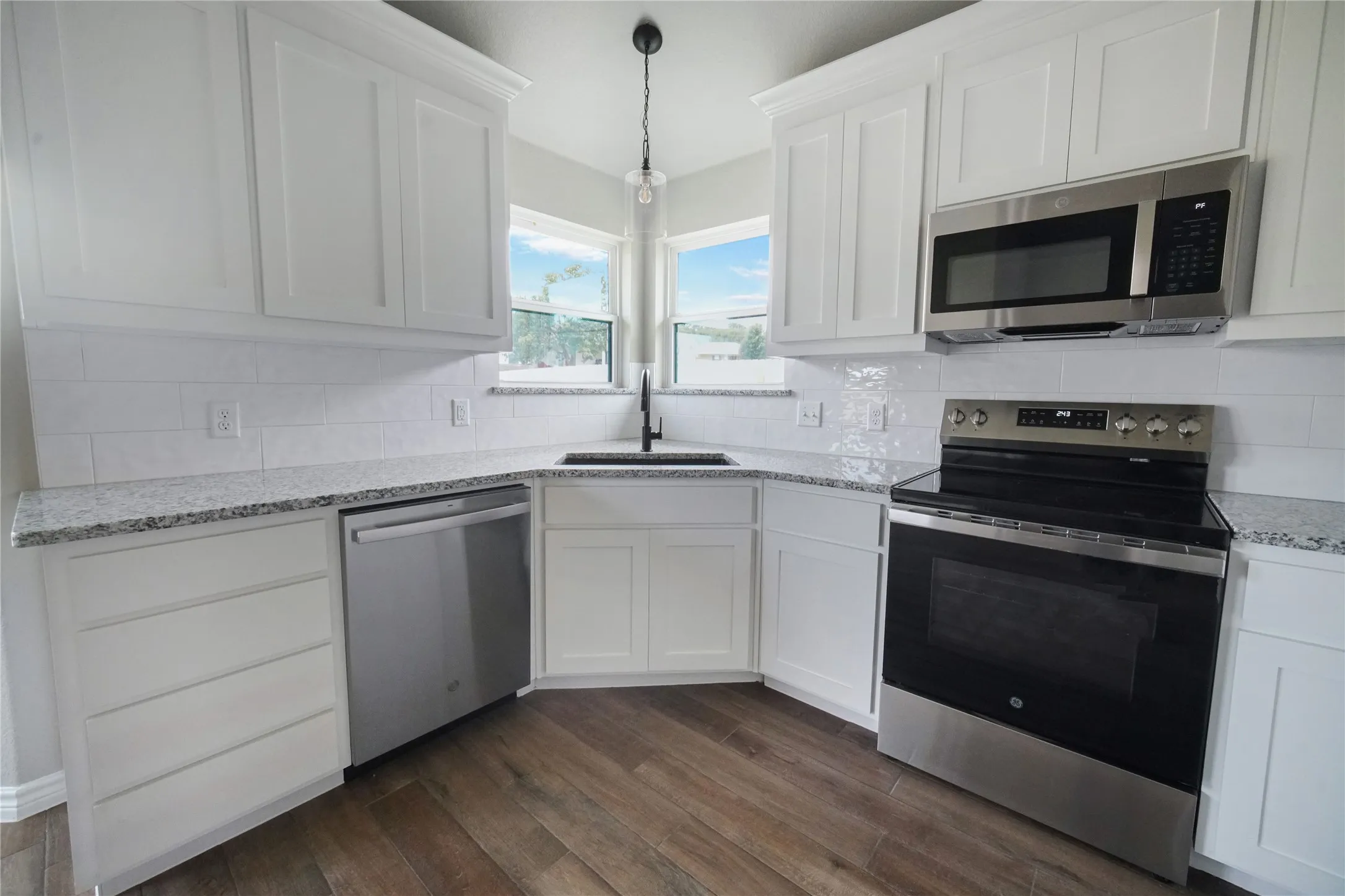 Single Family Residence For Sale in Jack County , 1607 W College, Jacksboro, Texas 76458, 4 Bedroom, 2 Bathroom, 2 Garage spaces, 1,581 Sqft, built in 2025, mls#21309826, Real Estate Agent in Jacksboro, Homes For Sale in Jack county, Homes For Sale in Jacksboro, Realtor in Jacksboro Texas, Real Estate Brokerage Independent Realty Texas, Luminita Cordes Realtor
