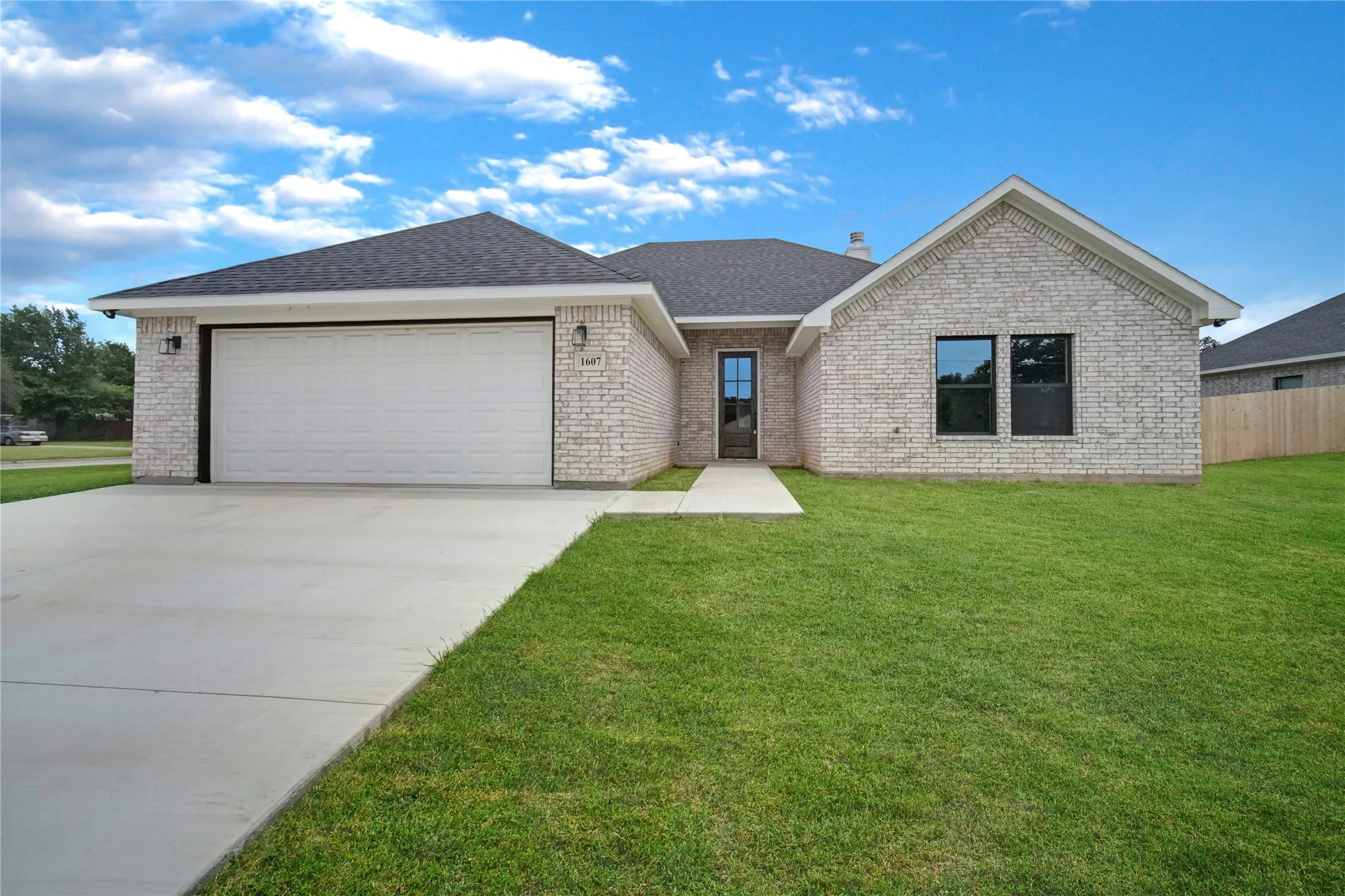 Single Family Residence For Sale in Jack County , 1607 W College, Jacksboro, Texas 76458, 4 Bedroom, 2 Bathroom, 2 Garage spaces, 1,581 Sqft, built in 2025, mls#21309826, Real Estate Agent in Jacksboro, Homes For Sale in Jack county, Homes For Sale in Jacksboro, Realtor in Jacksboro Texas, Real Estate Brokerage Independent Realty Texas, Luminita Cordes Realtor