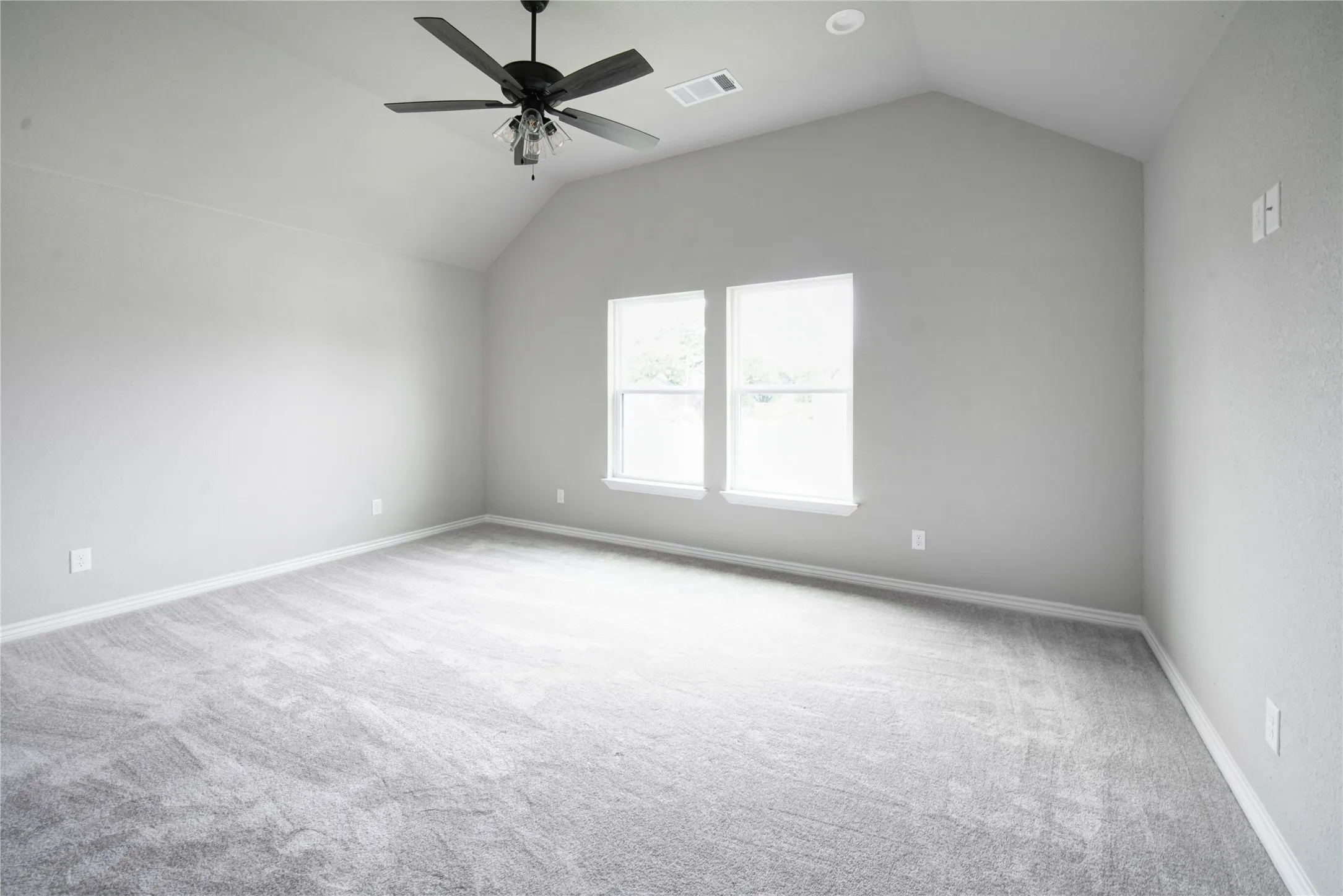 Single Family Residence For Sale in Jack County , 1607 W College, Jacksboro, Texas 76458, 4 Bedroom, 2 Bathroom, 2 Garage spaces, 1,581 Sqft, built in 2025, mls#21309826, Real Estate Agent in Jacksboro, Homes For Sale in Jack county, Homes For Sale in Jacksboro, Realtor in Jacksboro Texas, Real Estate Brokerage Independent Realty Texas, Luminita Cordes Realtor