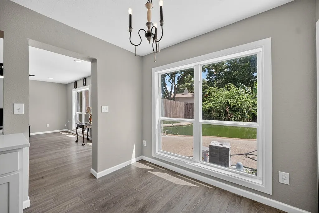 Single Family Residence For Sale in Dallas County , 3309 Graybar Drive, Garland, Texas 75040, 3 Bedroom, 3 Bathroom, 2 Garage spaces, 1,719 Sqft, built in 1978, Price $379,900, mls#21323079, Real Estate Agent in Garland, Homes For Sale in Dallas county, Homes For Sale in Garland, Realtor in Garland Texas, Real Estate Brokerage Independent Realty Texas, Luminita Cordes Realtor