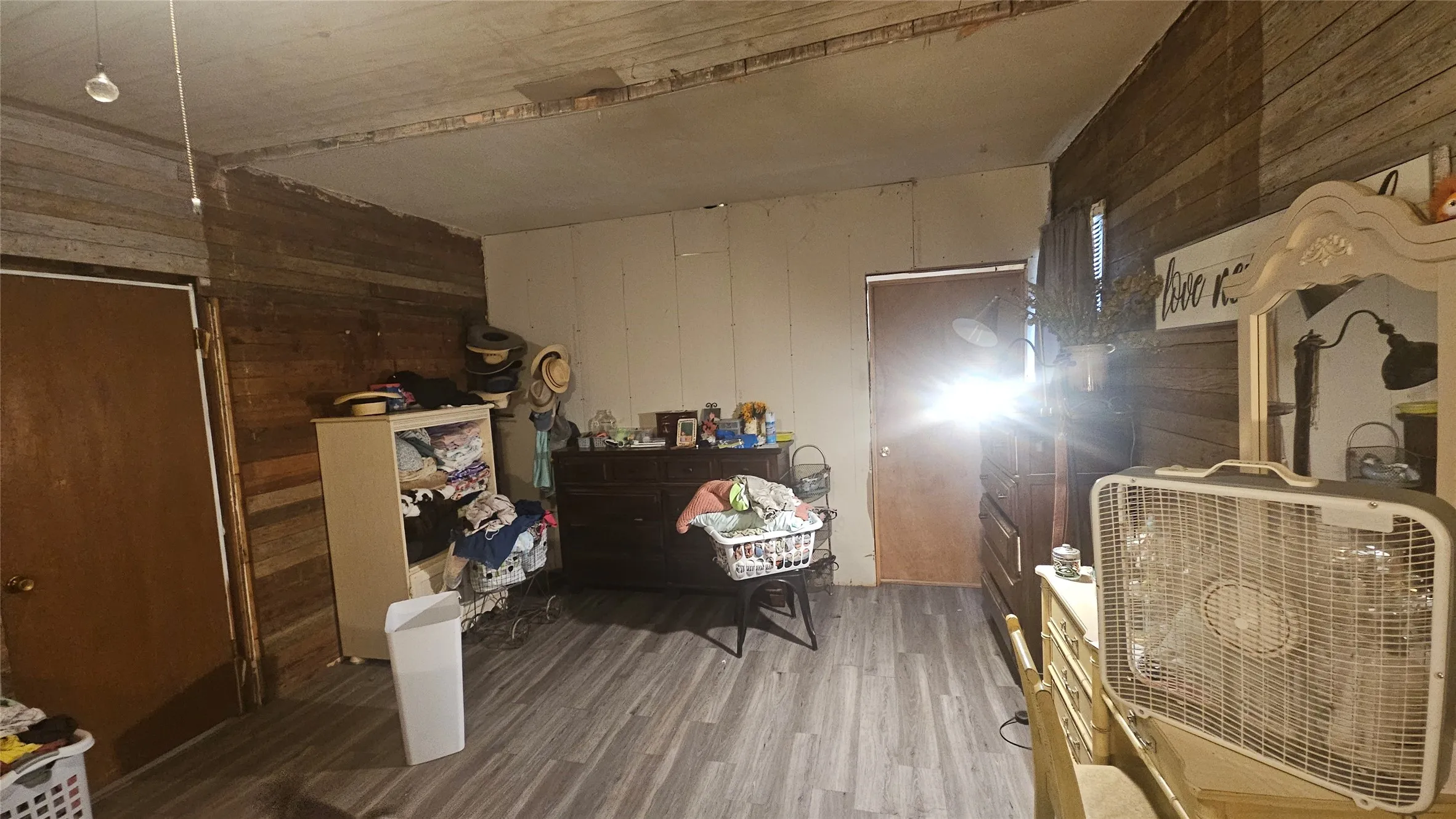 Farm For Sale in Mills County , 151 S FM 573, Mullin, Texas 76864, 2 Bedroom, 1 Bathroom, Garage spaces, 1,500 Sqft, built in 1920, mls#21319343, Real Estate Agent in Mullin, Homes For Sale in Mills county, Homes For Sale in Mullin, Realtor in Mullin Texas, Real Estate Brokerage Independent Realty Texas, Luminita Cordes Realtor
