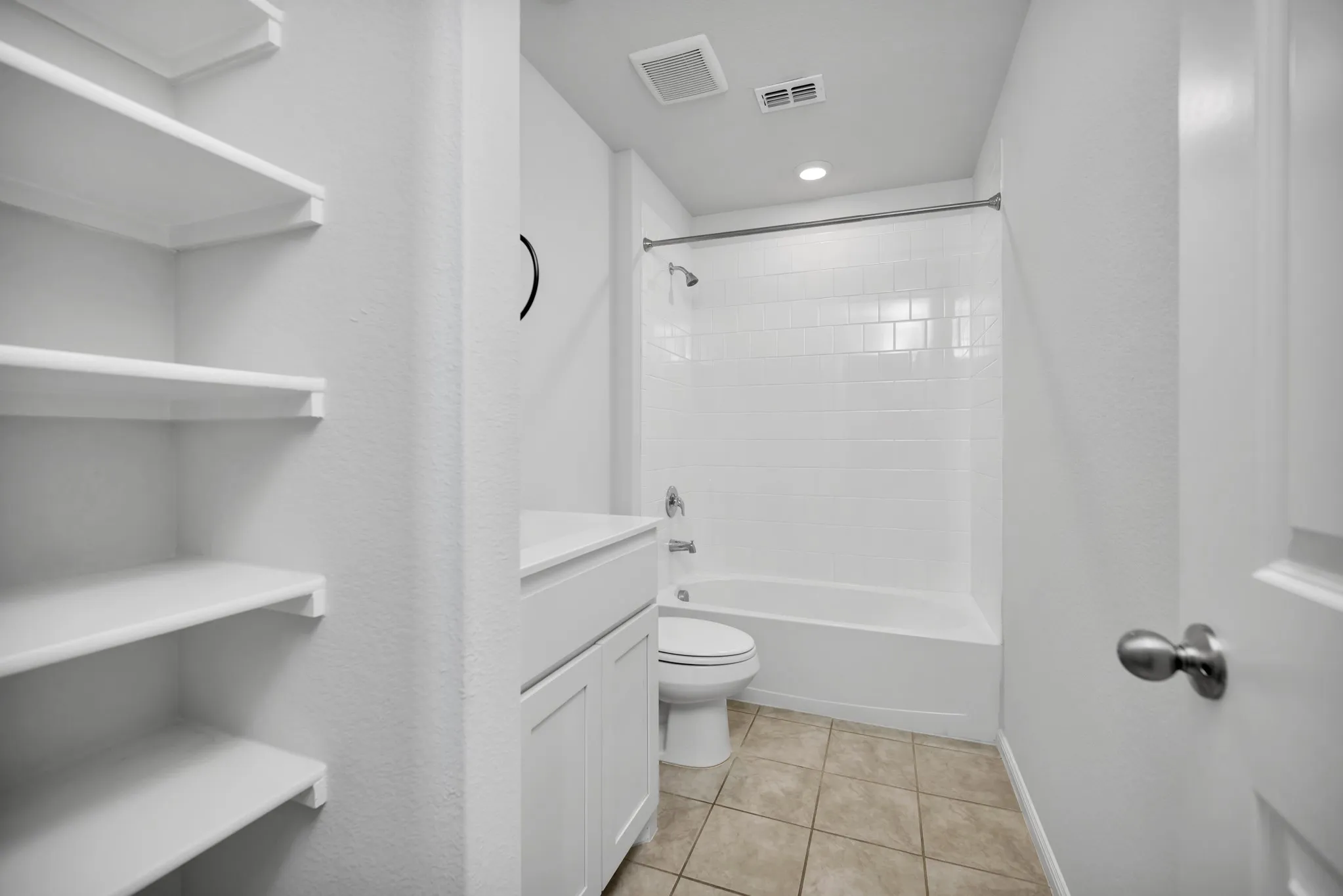 Single Family Residence For Sale in Denton County , 3905 Northwater Trail, Denton, Texas 76226, 4 Bedroom, 2 Bathroom, 2 Garage spaces, 1,708 Sqft, built in 2023, mls#21322657, Real Estate Agent in Denton, Homes For Sale in Denton county, Homes For Sale in Denton, Realtor in Denton Texas, Real Estate Brokerage Independent Realty Texas, Luminita Cordes Realtor