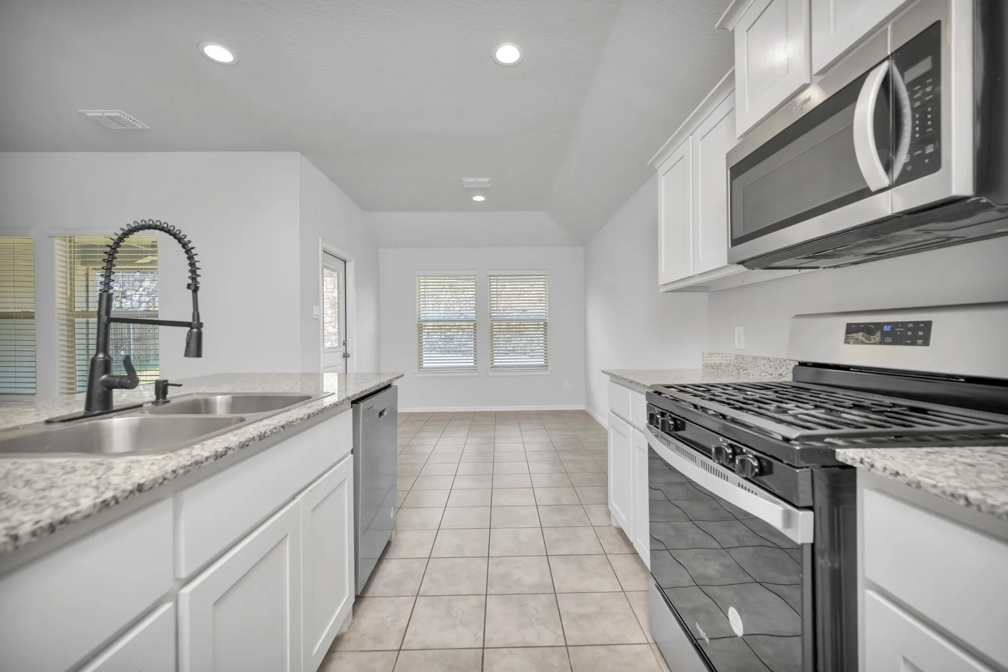 Single Family Residence For Sale in Denton County , 3905 Northwater Trail, Denton, Texas 76226, 4 Bedroom, 2 Bathroom, 2 Garage spaces, 1,708 Sqft, built in 2023, mls#21322657, Real Estate Agent in Denton, Homes For Sale in Denton county, Homes For Sale in Denton, Realtor in Denton Texas, Real Estate Brokerage Independent Realty Texas, Luminita Cordes Realtor