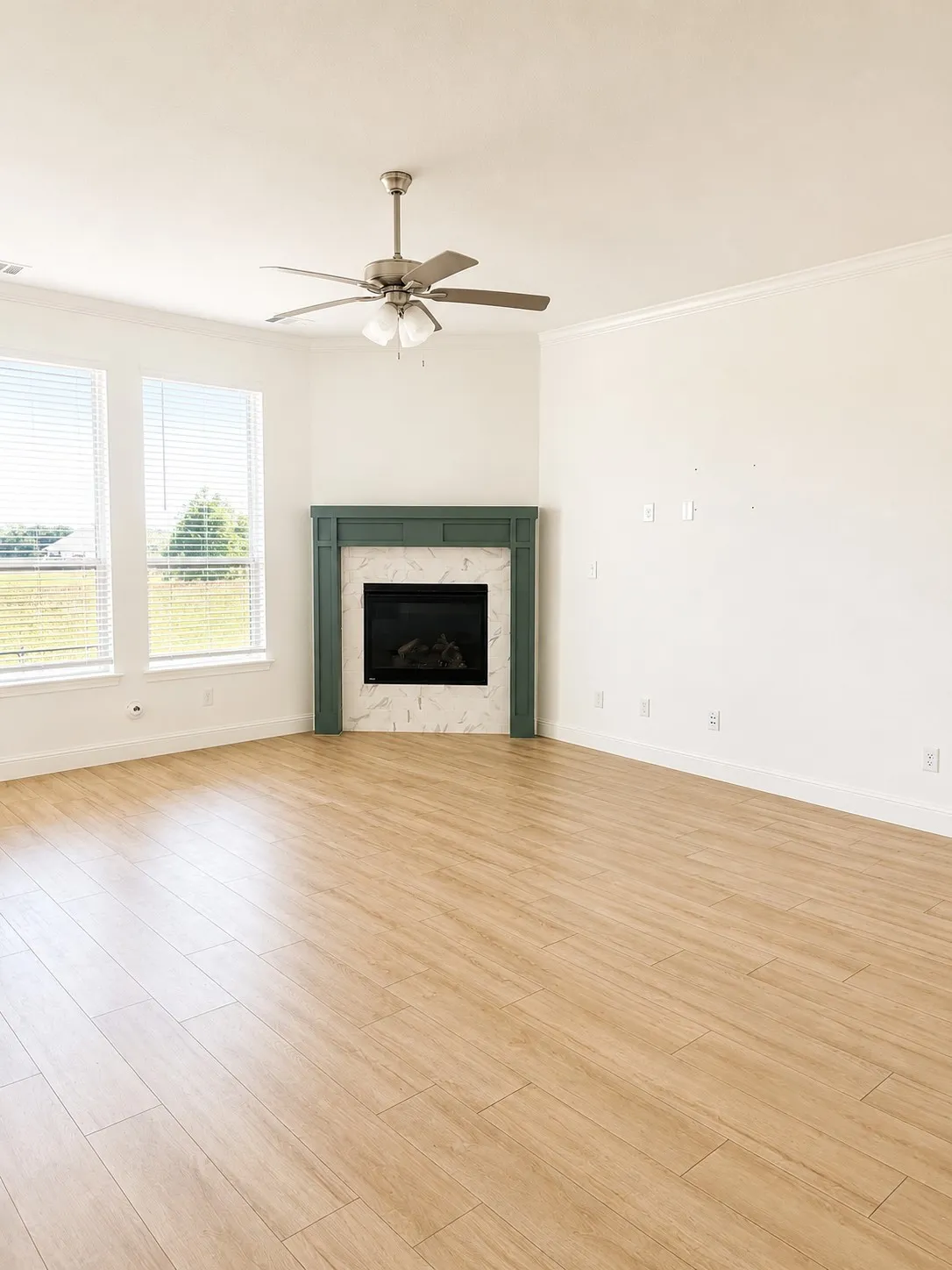 Single Family Residence For Sale in Johnson County , 6020 Glenwood Drive, Joshua, Texas 76058, 3 Bedroom, 4 Bathroom, 2 Garage spaces, 3,482 Sqft, built in 2022, mls#21323088, Real Estate Agent in Joshua, Homes For Sale in Johnson county, Homes For Sale in Joshua, Realtor in Joshua Texas, Real Estate Brokerage Independent Realty Texas, Luminita Cordes Realtor