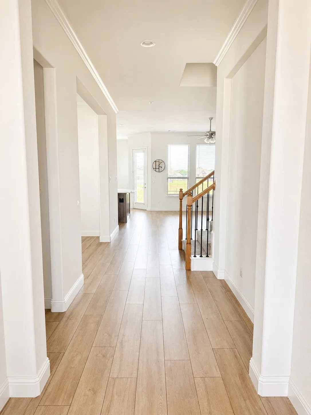 Single Family Residence For Sale in Johnson County , 6020 Glenwood Drive, Joshua, Texas 76058, 3 Bedroom, 4 Bathroom, 2 Garage spaces, 3,482 Sqft, built in 2022, mls#21323088, Real Estate Agent in Joshua, Homes For Sale in Johnson county, Homes For Sale in Joshua, Realtor in Joshua Texas, Real Estate Brokerage Independent Realty Texas, Luminita Cordes Realtor