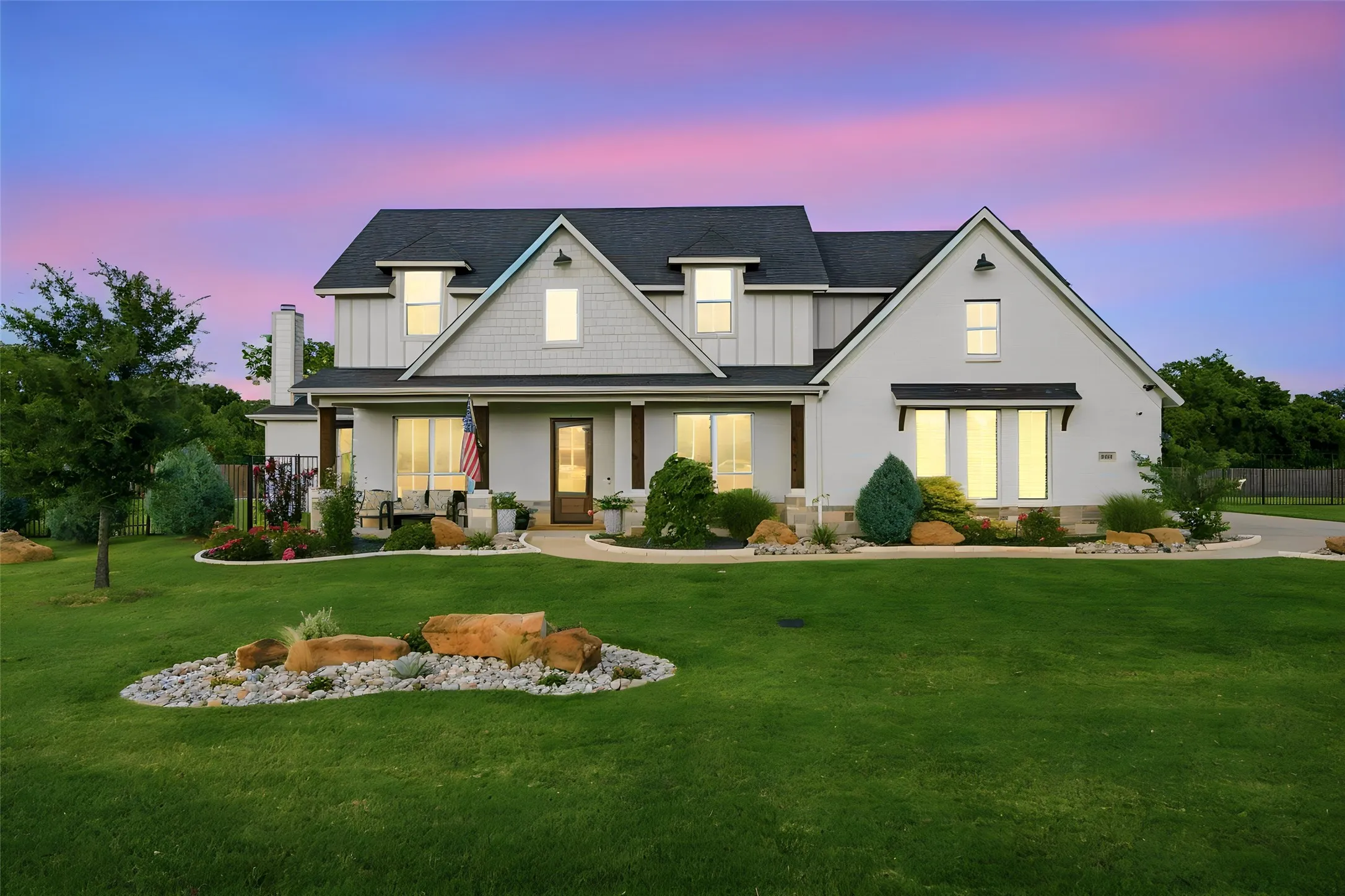 Single Family Residence For Sale in Ellis County , 3920 Lizzy Lane, Midlothian, Texas 76065, 4 Bedroom, 3 Bathroom, 3 Garage spaces, 3,744 Sqft, built in 2021, mls#21322819, Real Estate Agent in Midlothian, Homes For Sale in Ellis county, Homes For Sale in Midlothian, Realtor in Midlothian Texas, Real Estate Brokerage Independent Realty Texas, Luminita Cordes Realtor