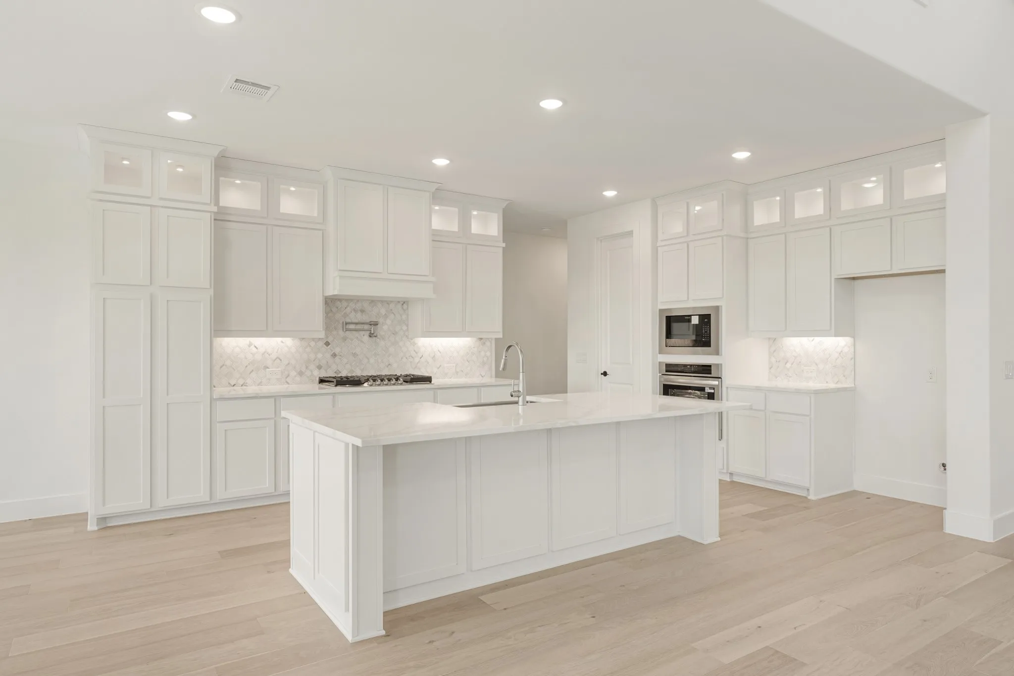 Single Family Residence For Sale in Denton County , 4112 Miscellany Lane, Celina, Texas 75078, 5 Bedroom, 4 Bathroom, 2 Garage spaces, 3,696 Sqft, built in 2026, mls#21323116, Real Estate Agent in Celina, Homes For Sale in Denton county, Homes For Sale in Celina, Realtor in Celina Texas, Real Estate Brokerage Independent Realty Texas, Luminita Cordes Realtor