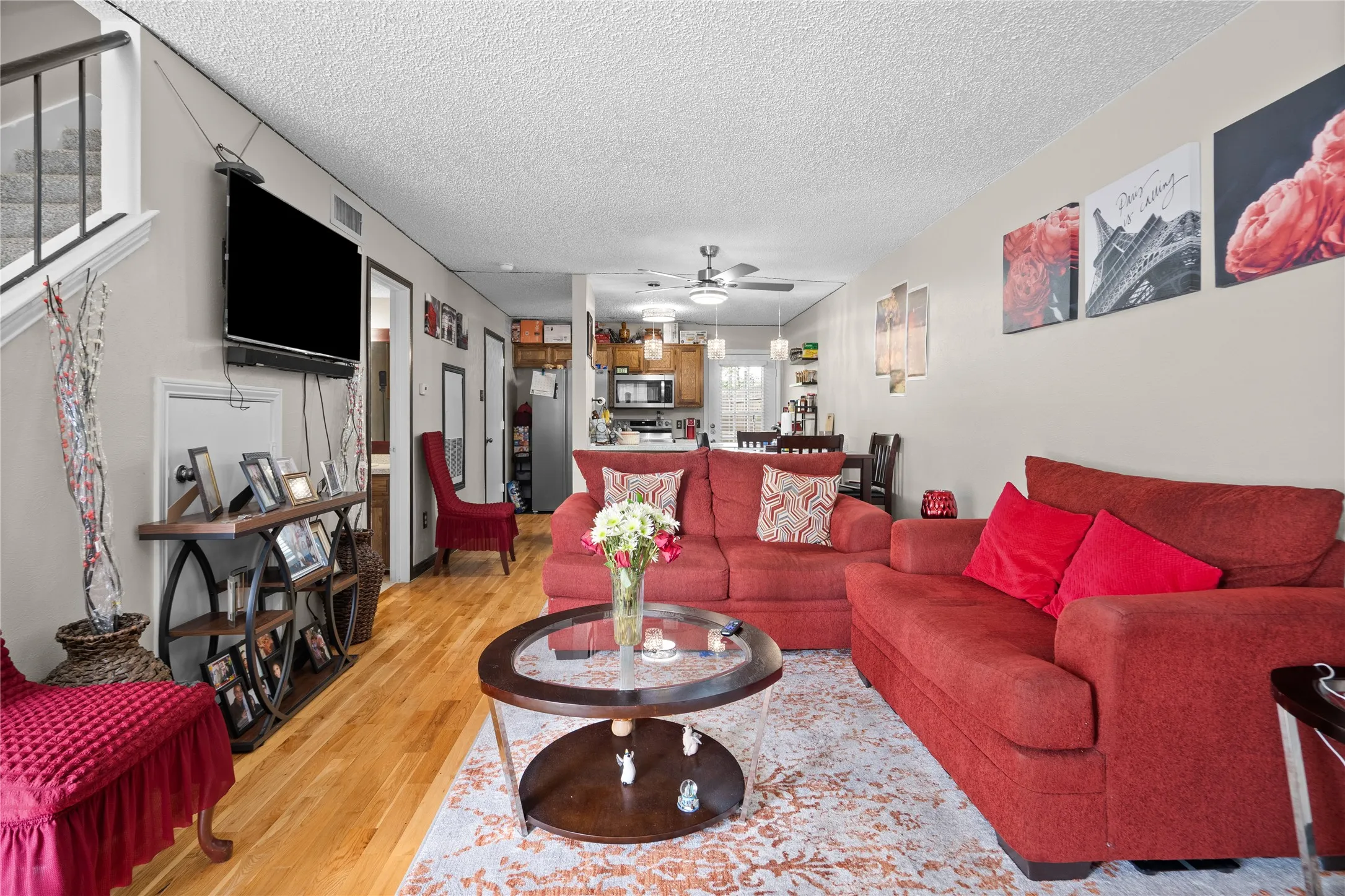 Townhouse For Sale in Dallas County , 139 Graystone Place, Duncanville, Texas 75137, 2 Bedrooms, 2 Bathrooms, Garage spaces, 1,024 Sqft, built in 1982, Price $195,000, mls#21322979, Real Estate Agent in Duncanville, Homes For Sale in Dallas county, Homes For Sale in Duncanville, Realtor in Duncanville Texas, Real Estate Brokerage Independent Realty Texas, Luminita Cordes Realtor