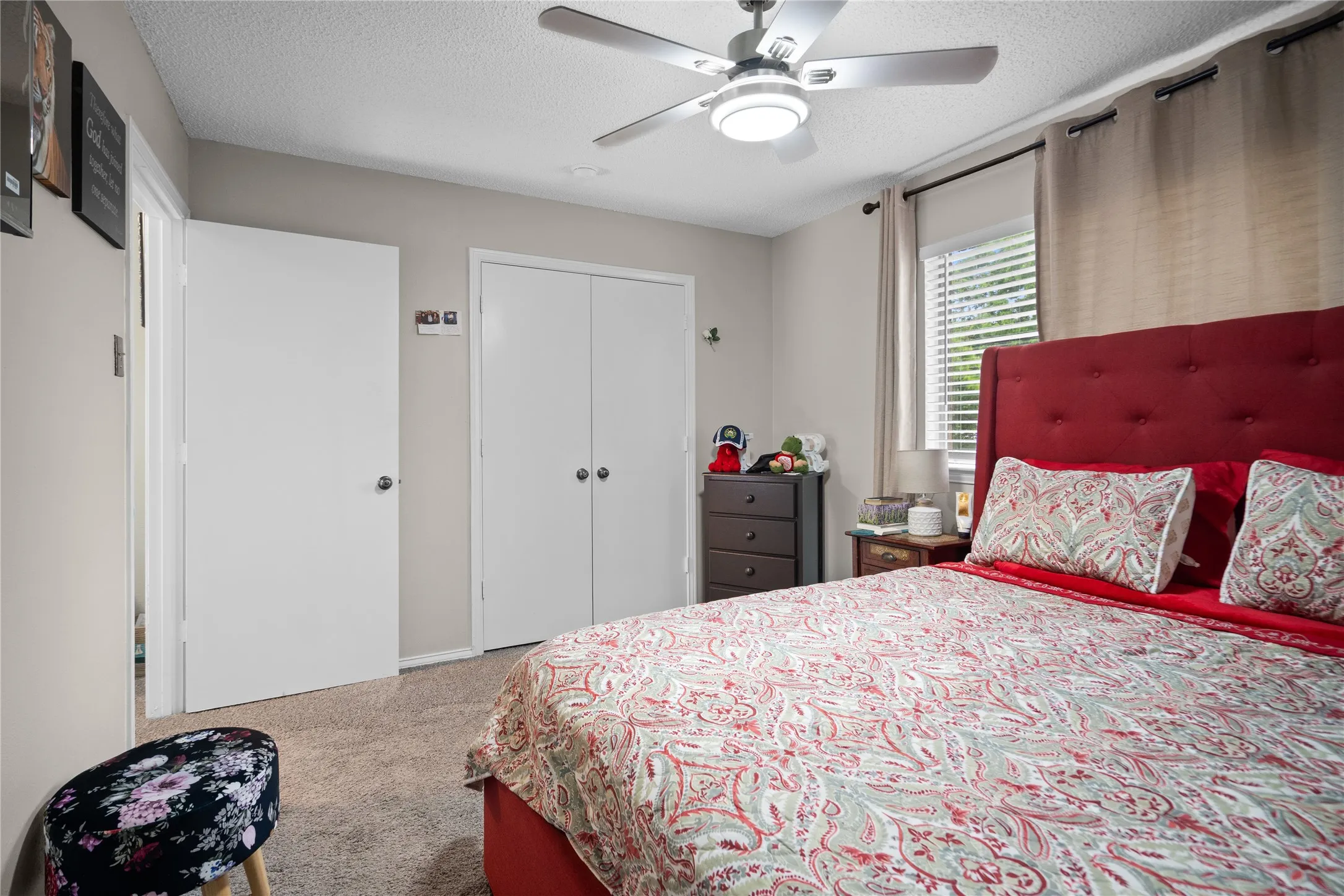 Townhouse For Sale in Dallas County , 139 Graystone Place, Duncanville, Texas 75137, 2 Bedrooms, 2 Bathrooms, Garage spaces, 1,024 Sqft, built in 1982, Price $195,000, mls#21322979, Real Estate Agent in Duncanville, Homes For Sale in Dallas county, Homes For Sale in Duncanville, Realtor in Duncanville Texas, Real Estate Brokerage Independent Realty Texas, Luminita Cordes Realtor