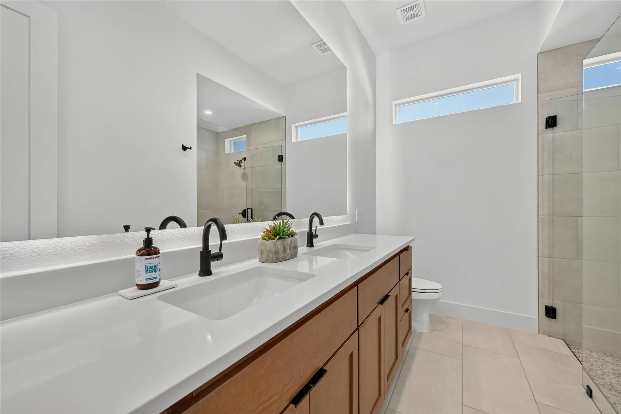 2nd Bath with Double Sinks