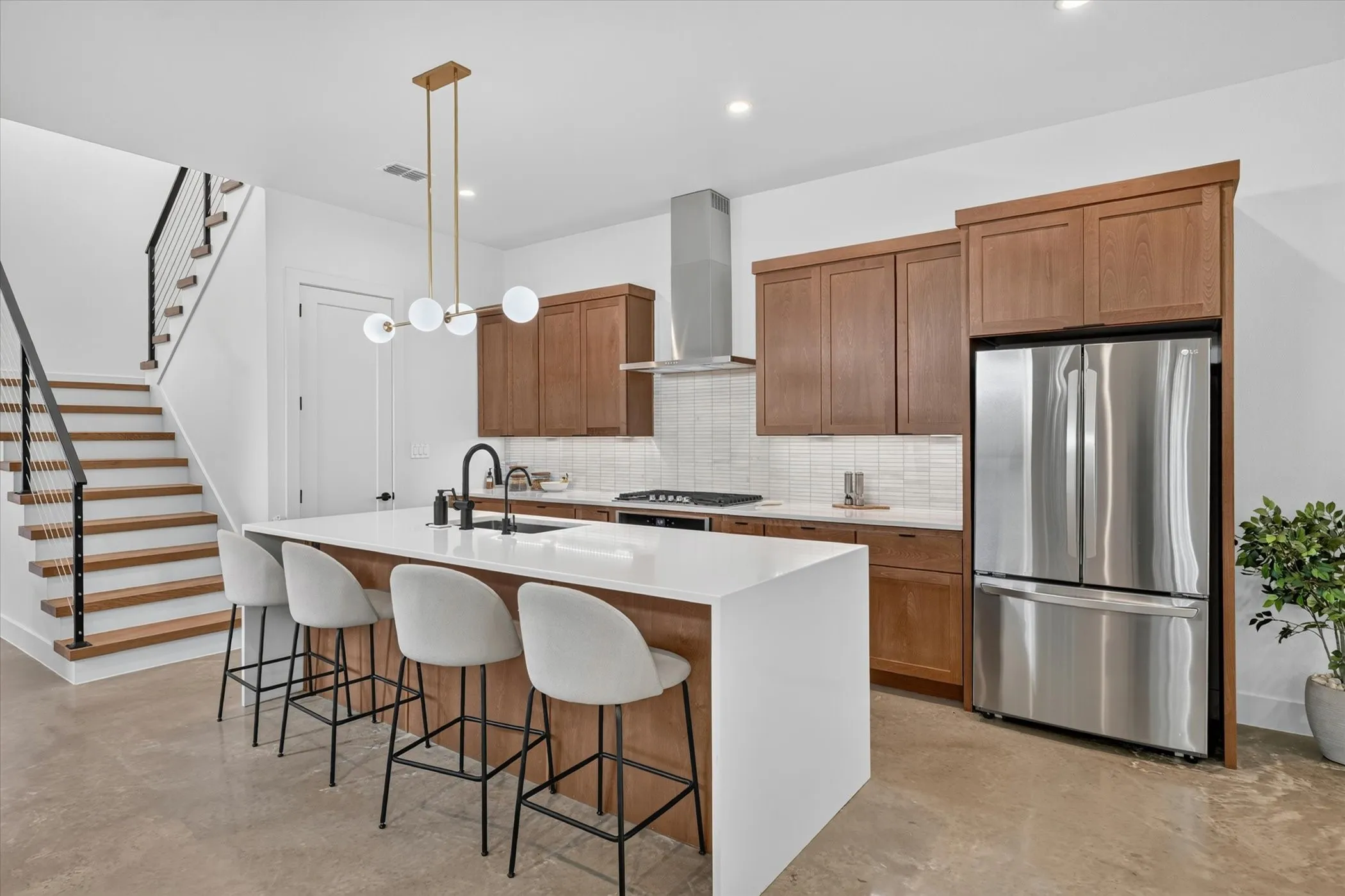 Single Family Residence For Sale in Dallas County , 5233 Terry Street, Dallas, Texas 75223, 3 Bedroom, 3 Bathroom, 2 Garage spaces, 2,166 Sqft, built in 2022, mls#21319100, Real Estate Agent in Dallas, Homes For Sale in Dallas county, Homes For Sale in Dallas, Realtor in Dallas Texas, Real Estate Brokerage Independent Realty Texas, Luminita Cordes Realtor