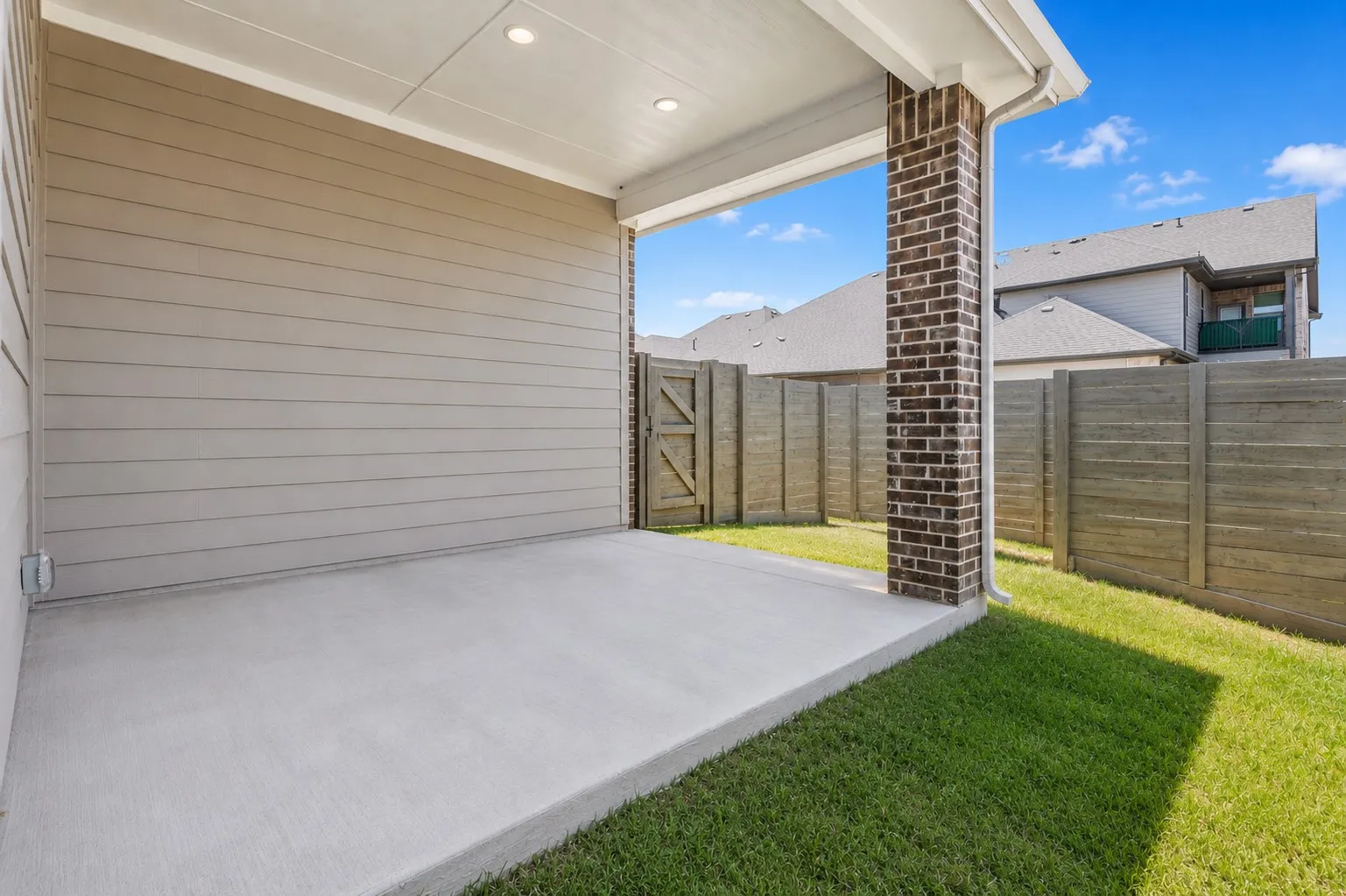 Single Family Residence For Sale in Dallas County , 3415 Scotsman Road, Sachse, Texas 75048, 4 Bedroom, 3 Bathroom, 2 Garage spaces, 2,480 Sqft, built in 2023, mls#21323131, Real Estate Agent in Sachse, Homes For Sale in Dallas county, Homes For Sale in Sachse, Realtor in Sachse Texas, Real Estate Brokerage Independent Realty Texas, Luminita Cordes Realtor