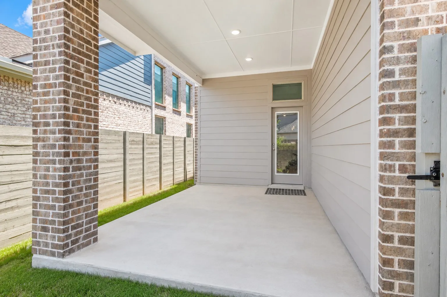 Single Family Residence For Sale in Dallas County , 3415 Scotsman Road, Sachse, Texas 75048, 4 Bedroom, 3 Bathroom, 2 Garage spaces, 2,480 Sqft, built in 2023, mls#21323131, Real Estate Agent in Sachse, Homes For Sale in Dallas county, Homes For Sale in Sachse, Realtor in Sachse Texas, Real Estate Brokerage Independent Realty Texas, Luminita Cordes Realtor