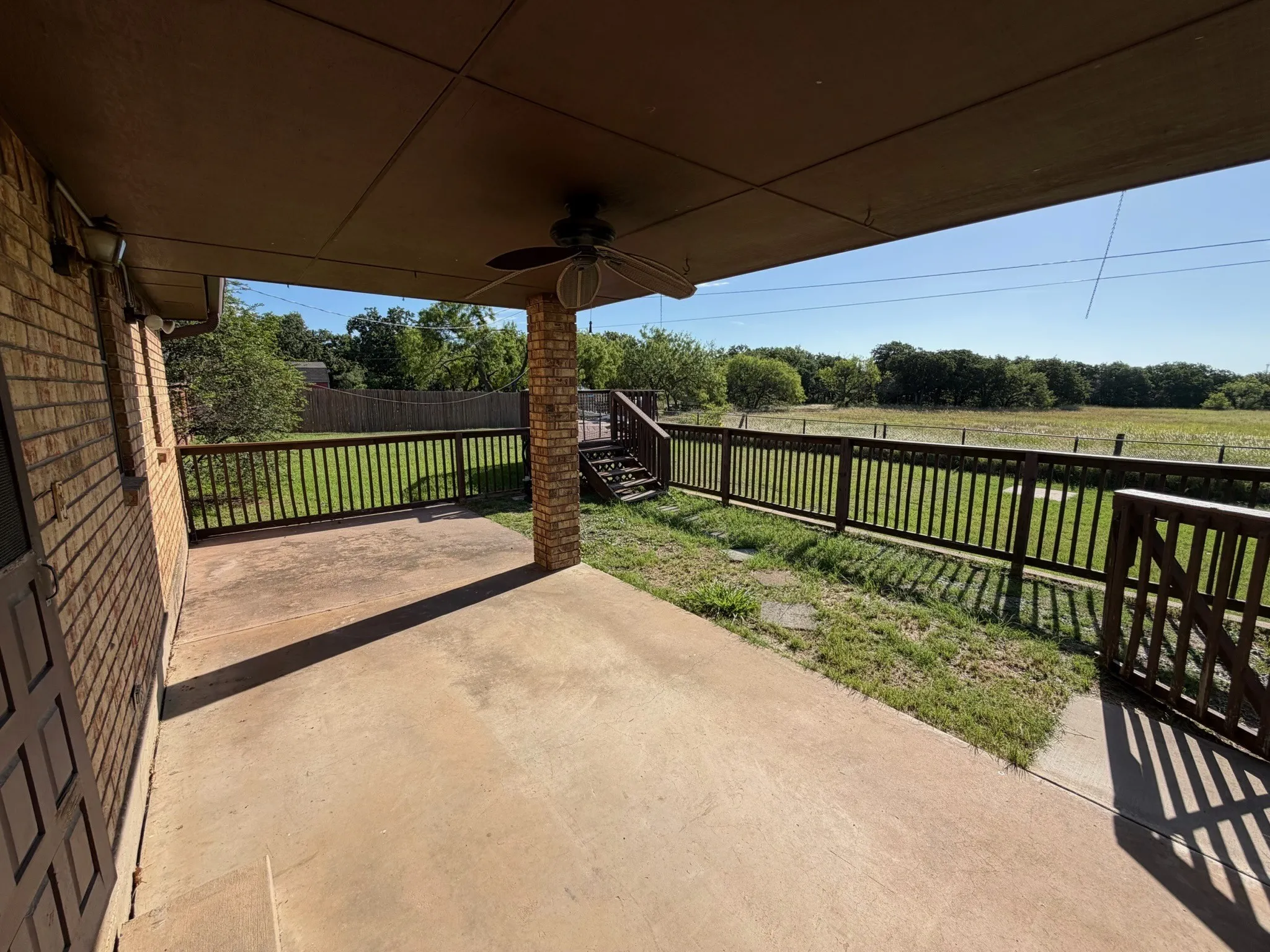 Single Family Residence For Sale in Eastland County , 804 Foxhollow Road, Eastland, Texas 76448, 3 Bedroom, 2 Bathroom, 3 Garage spaces, 1,726 Sqft, built in 1984, mls#21323146, Real Estate Agent in Eastland, Homes For Sale in Eastland county, Homes For Sale in Eastland, Realtor in Eastland Texas, Real Estate Brokerage Independent Realty Texas, Luminita Cordes Realtor