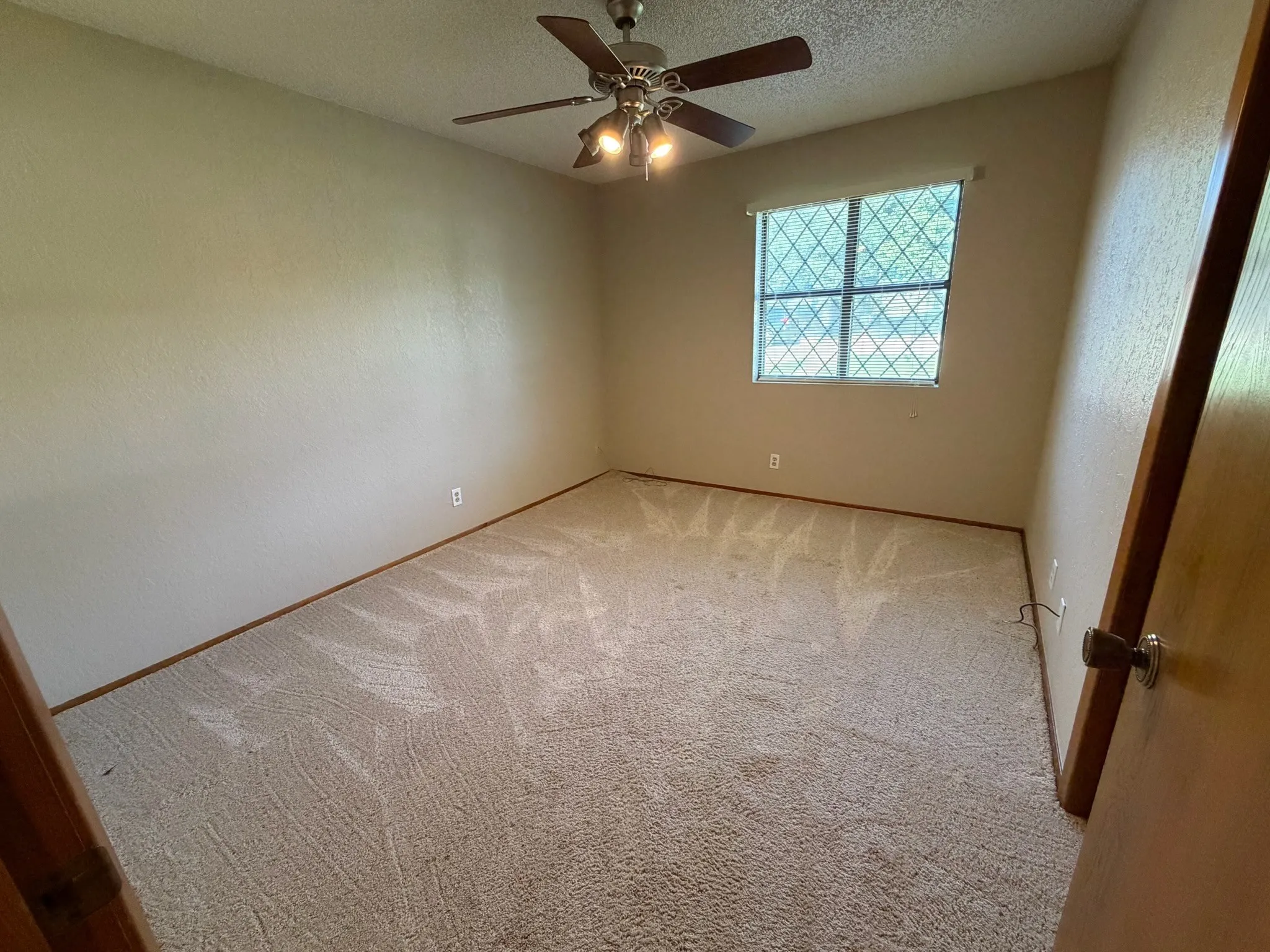 Single Family Residence For Sale in Eastland County , 804 Foxhollow Road, Eastland, Texas 76448, 3 Bedroom, 2 Bathroom, 3 Garage spaces, 1,726 Sqft, built in 1984, mls#21323146, Real Estate Agent in Eastland, Homes For Sale in Eastland county, Homes For Sale in Eastland, Realtor in Eastland Texas, Real Estate Brokerage Independent Realty Texas, Luminita Cordes Realtor