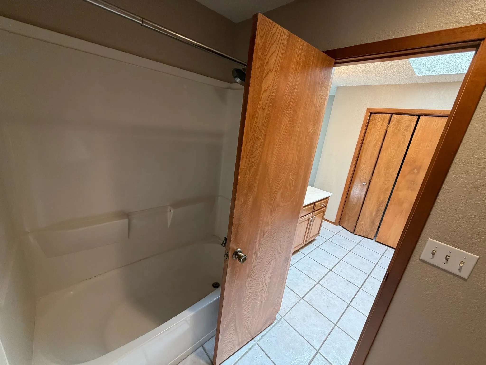 Single Family Residence For Sale in Eastland County , 804 Foxhollow Road, Eastland, Texas 76448, 3 Bedroom, 2 Bathroom, 3 Garage spaces, 1,726 Sqft, built in 1984, mls#21323146, Real Estate Agent in Eastland, Homes For Sale in Eastland county, Homes For Sale in Eastland, Realtor in Eastland Texas, Real Estate Brokerage Independent Realty Texas, Luminita Cordes Realtor