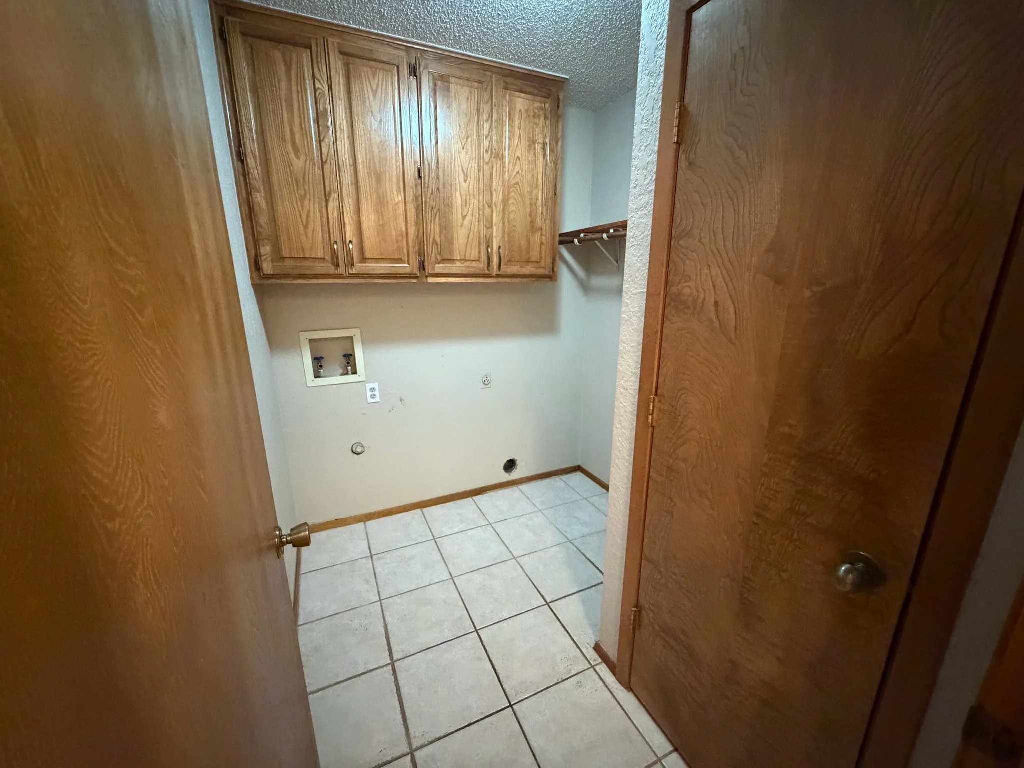 Single Family Residence For Sale in Eastland County , 804 Foxhollow Road, Eastland, Texas 76448, 3 Bedroom, 2 Bathroom, 3 Garage spaces, 1,726 Sqft, built in 1984, mls#21323146, Real Estate Agent in Eastland, Homes For Sale in Eastland county, Homes For Sale in Eastland, Realtor in Eastland Texas, Real Estate Brokerage Independent Realty Texas, Luminita Cordes Realtor