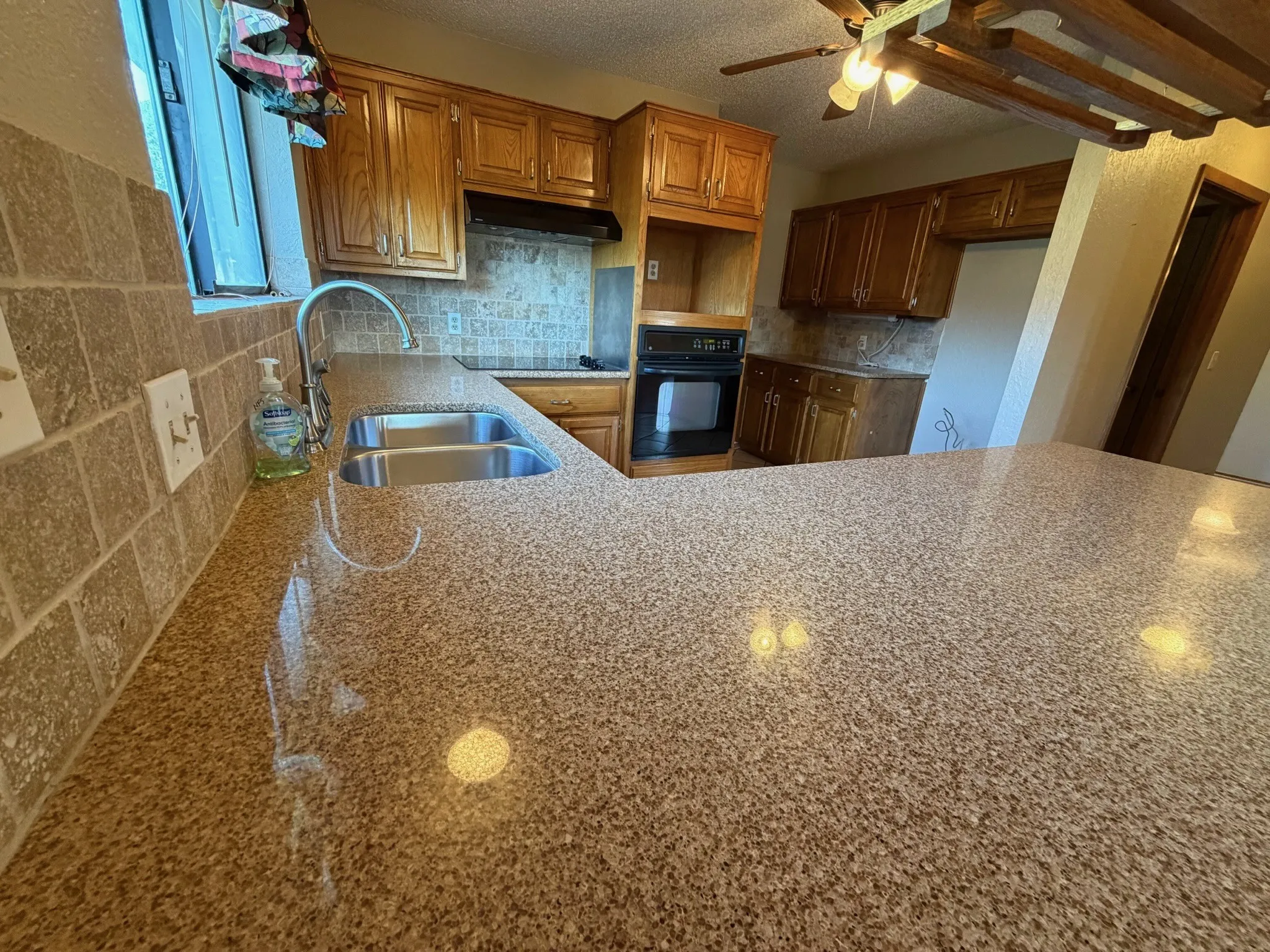 Single Family Residence For Sale in Eastland County , 804 Foxhollow Road, Eastland, Texas 76448, 3 Bedroom, 2 Bathroom, 3 Garage spaces, 1,726 Sqft, built in 1984, mls#21323146, Real Estate Agent in Eastland, Homes For Sale in Eastland county, Homes For Sale in Eastland, Realtor in Eastland Texas, Real Estate Brokerage Independent Realty Texas, Luminita Cordes Realtor