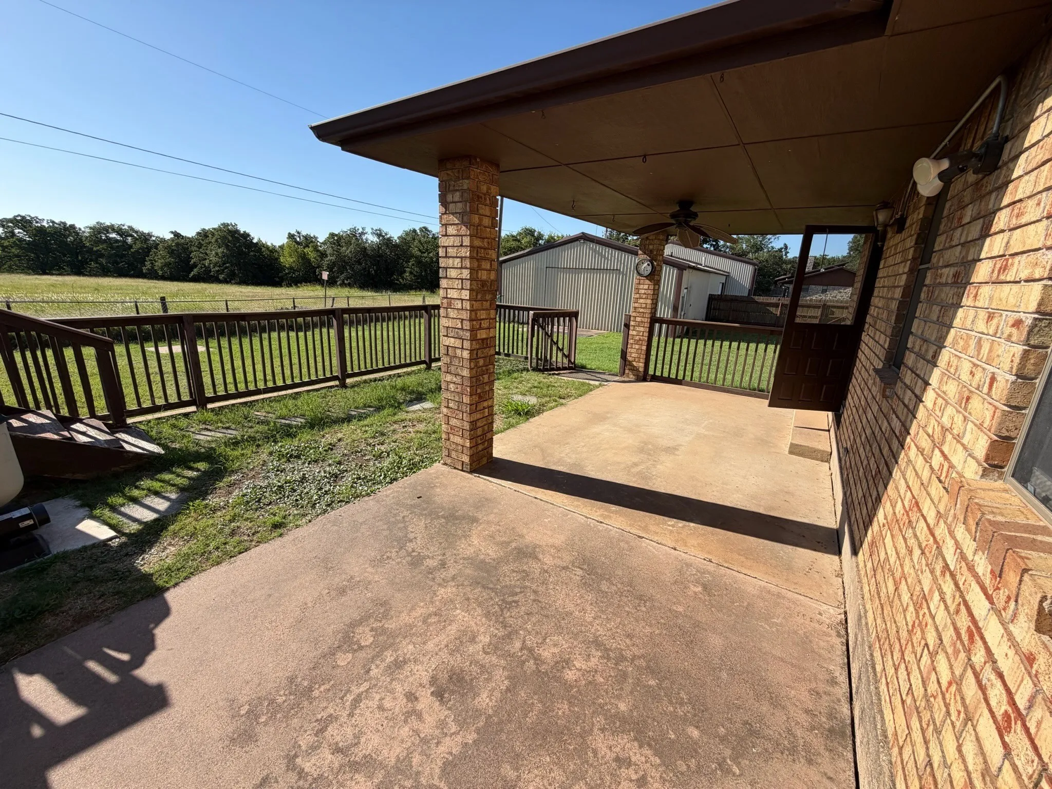Single Family Residence For Sale in Eastland County , 804 Foxhollow Road, Eastland, Texas 76448, 3 Bedroom, 2 Bathroom, 3 Garage spaces, 1,726 Sqft, built in 1984, mls#21323146, Real Estate Agent in Eastland, Homes For Sale in Eastland county, Homes For Sale in Eastland, Realtor in Eastland Texas, Real Estate Brokerage Independent Realty Texas, Luminita Cordes Realtor