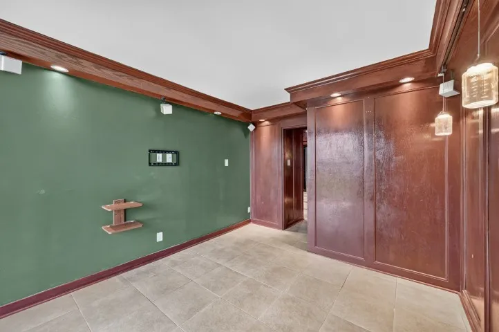 Condominium For Sale in Dallas County , 3883 Turtle Creek Boulevard 1005, Dallas, Texas 75219, 1 Bedroom, 1 Bathroom, 1 Garage spaces, 667 Sqft, built in 1963, mls#21317917, Real Estate Agent in Dallas, Homes For Sale in Dallas county, Homes For Sale in Dallas, Realtor in Dallas Texas, Real Estate Brokerage Independent Realty Texas, Luminita Cordes Realtor