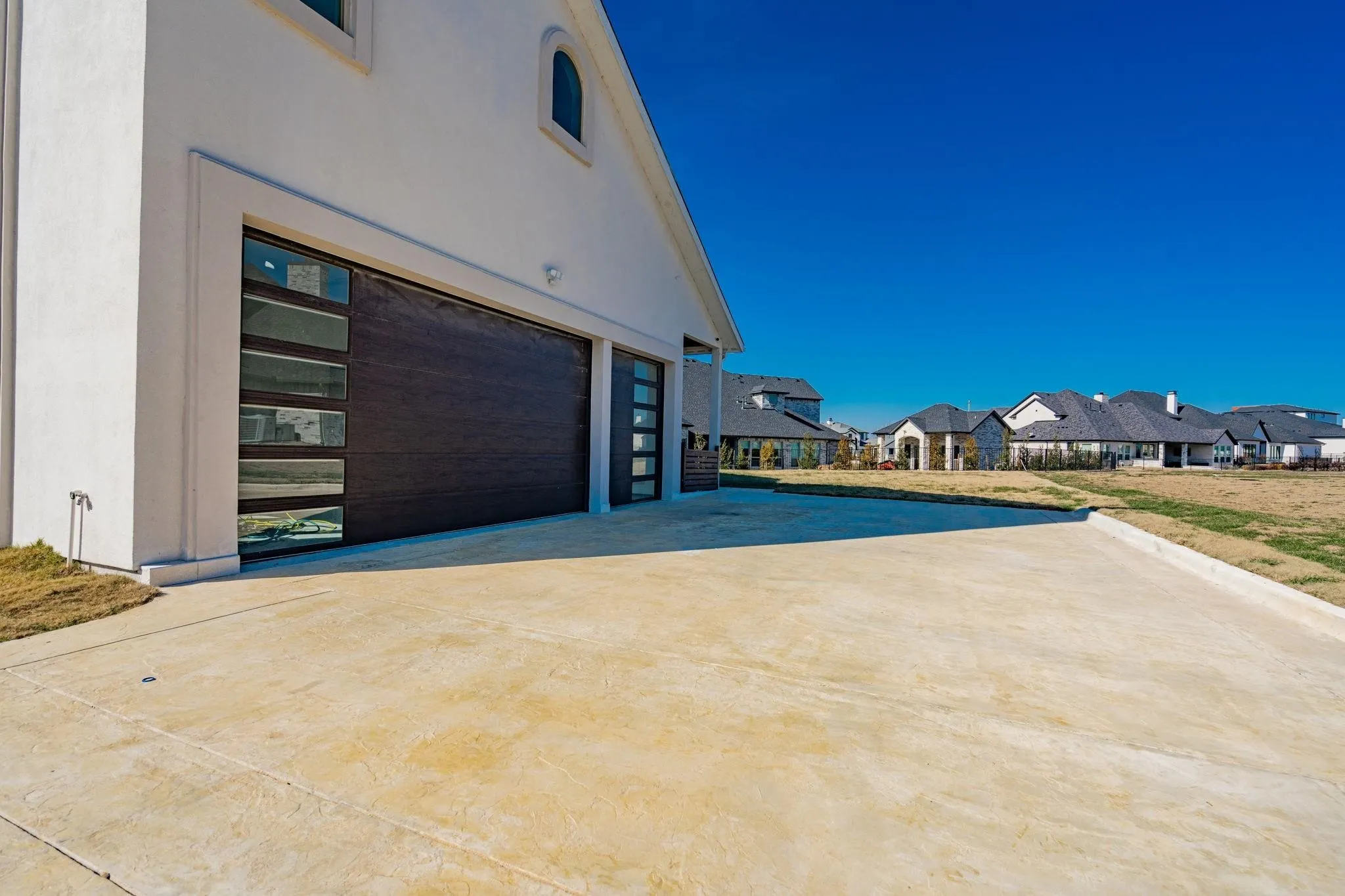 Single Family Residence For Rent in Kaufman County , 1933 Noe Boulevard, Heath, Texas 75126, 5 Bedroom, 5 Bathroom, 3 Garage spaces, 5,487 Sqft, built in 2022, mls#21317708, Real Estate Agent in Heath, Homes For Rent in Kaufman county, Homes For Rent in Heath, Realtor in Heath Texas, Real Estate Brokerage Independent Realty Texas, Luminita Cordes Realtor