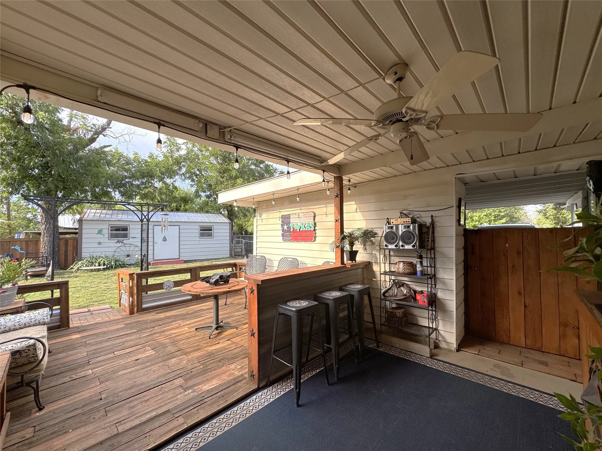 Single Family Residence For Sale in Coleman County , 313 Miami, Coleman, Texas 76834, 3 Bedroom, 2 Bathroom, Garage spaces, 1,338 Sqft, built in 1975, mls#21323186, Real Estate Agent in Coleman, Homes For Sale in Coleman county, Homes For Sale in Coleman, Realtor in Coleman Texas, Real Estate Brokerage Independent Realty Texas, Luminita Cordes Realtor