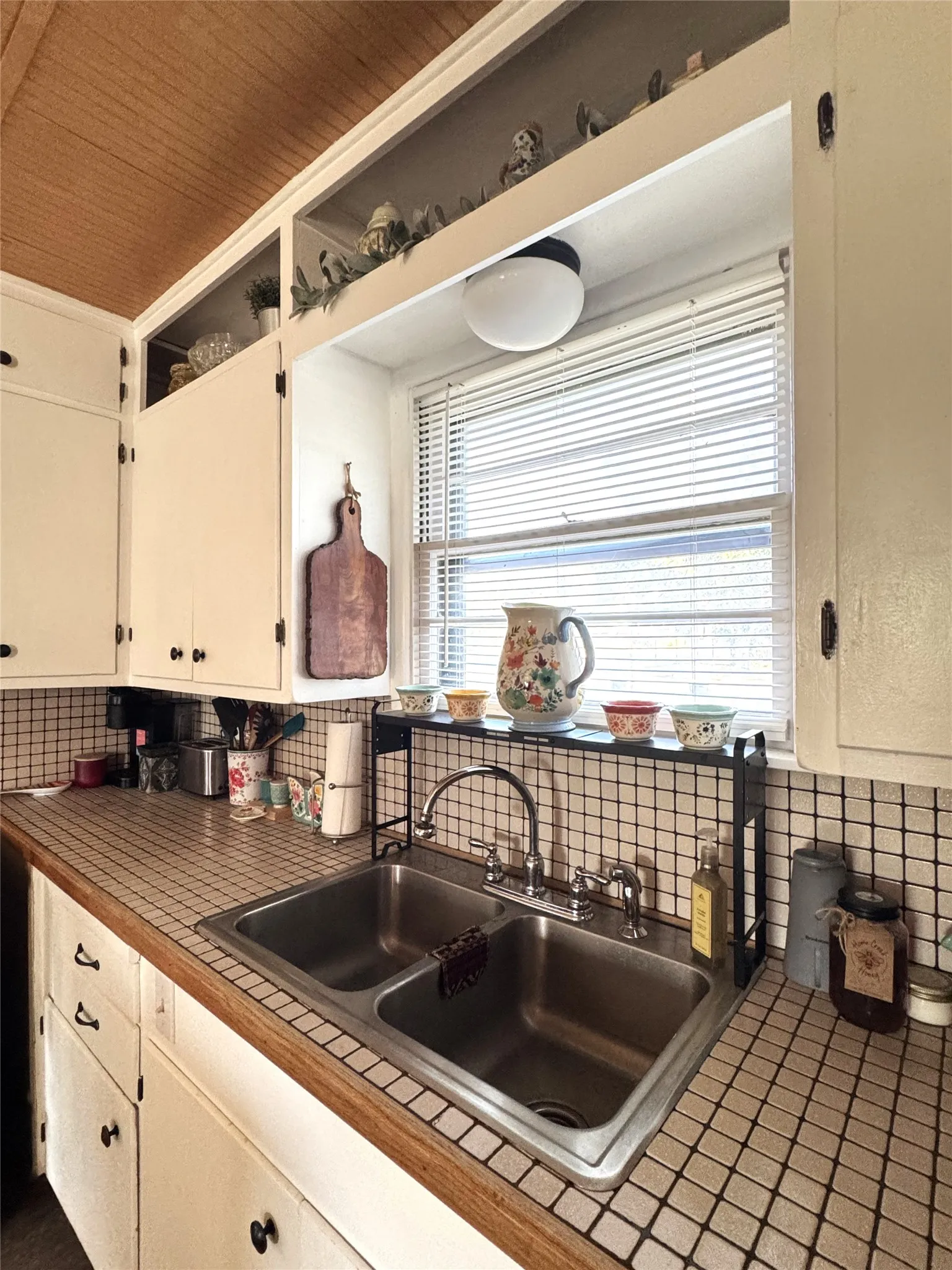 Single Family Residence For Sale in Coleman County , 313 Miami, Coleman, Texas 76834, 3 Bedroom, 2 Bathroom, Garage spaces, 1,338 Sqft, built in 1975, mls#21323186, Real Estate Agent in Coleman, Homes For Sale in Coleman county, Homes For Sale in Coleman, Realtor in Coleman Texas, Real Estate Brokerage Independent Realty Texas, Luminita Cordes Realtor