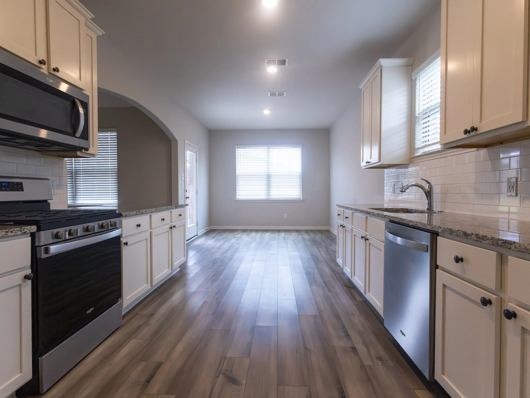 Single Family Residence For Rent in Collin County , 2100 Penaflor Drive, Anna, Texas 75409, 3 Bedroom, 2 Bathroom, 2 Garage spaces, 1,647 Sqft, built in 2021, mls#21323203, Real Estate Agent in Anna, Homes For Rent in Collin county, Homes For Rent in Anna, Realtor in Anna Texas, Real Estate Brokerage Independent Realty Texas, Luminita Cordes Realtor