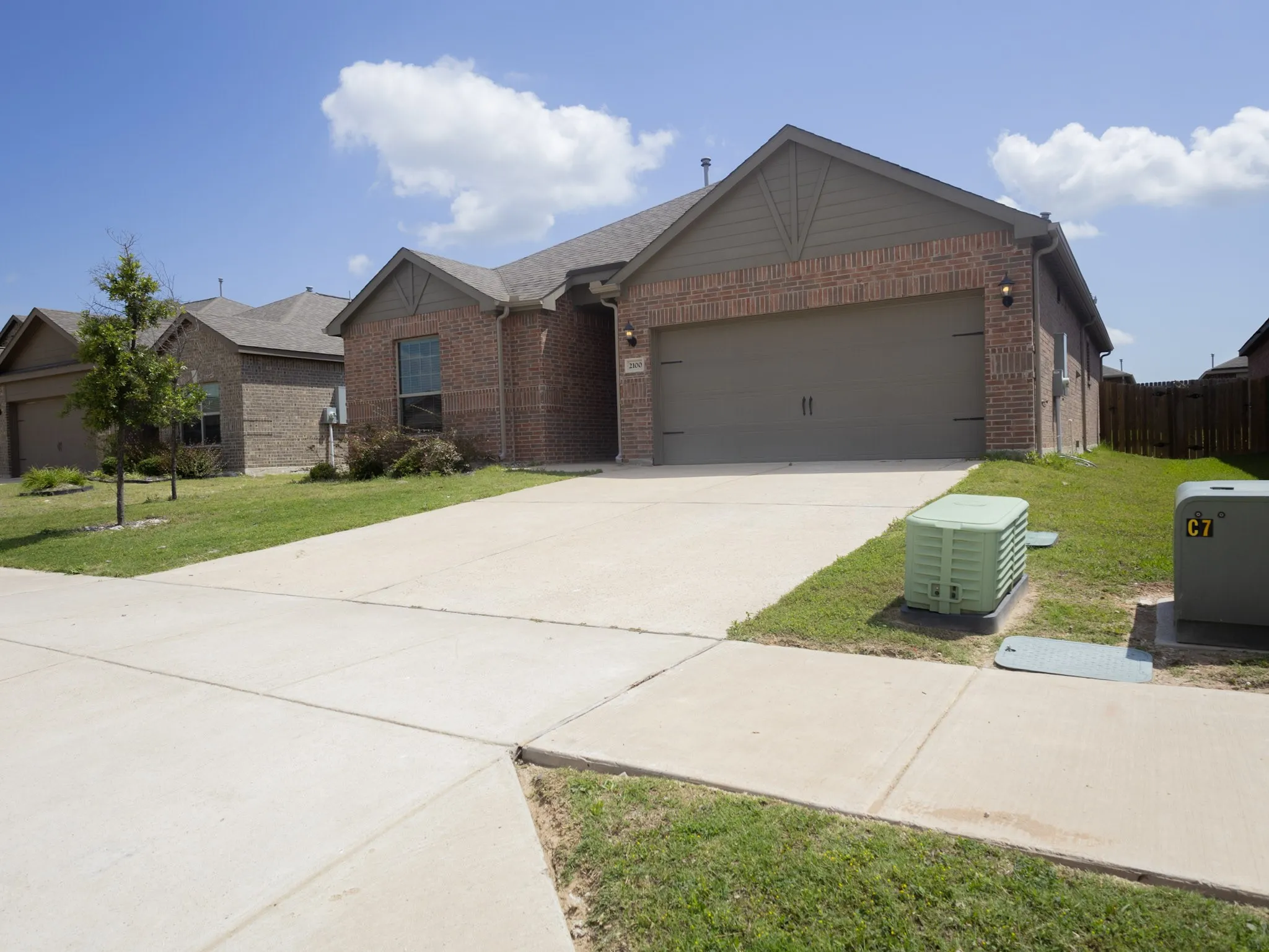 Single Family Residence For Rent in Collin County , 2100 Penaflor Drive, Anna, Texas 75409, 3 Bedroom, 2 Bathroom, 2 Garage spaces, 1,647 Sqft, built in 2021, mls#21323203, Real Estate Agent in Anna, Homes For Rent in Collin county, Homes For Rent in Anna, Realtor in Anna Texas, Real Estate Brokerage Independent Realty Texas, Luminita Cordes Realtor