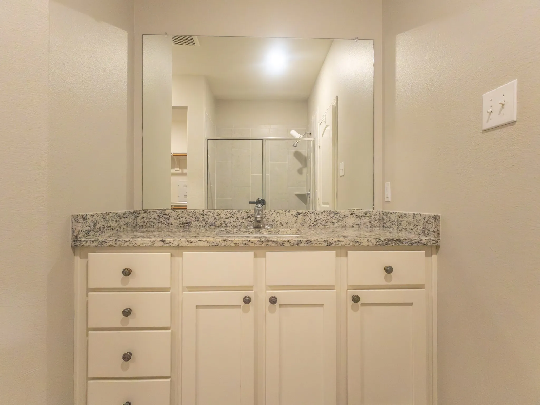 Single Family Residence For Rent in Collin County , 2100 Penaflor Drive, Anna, Texas 75409, 3 Bedroom, 2 Bathroom, 2 Garage spaces, 1,647 Sqft, built in 2021, mls#21323203, Real Estate Agent in Anna, Homes For Rent in Collin county, Homes For Rent in Anna, Realtor in Anna Texas, Real Estate Brokerage Independent Realty Texas, Luminita Cordes Realtor