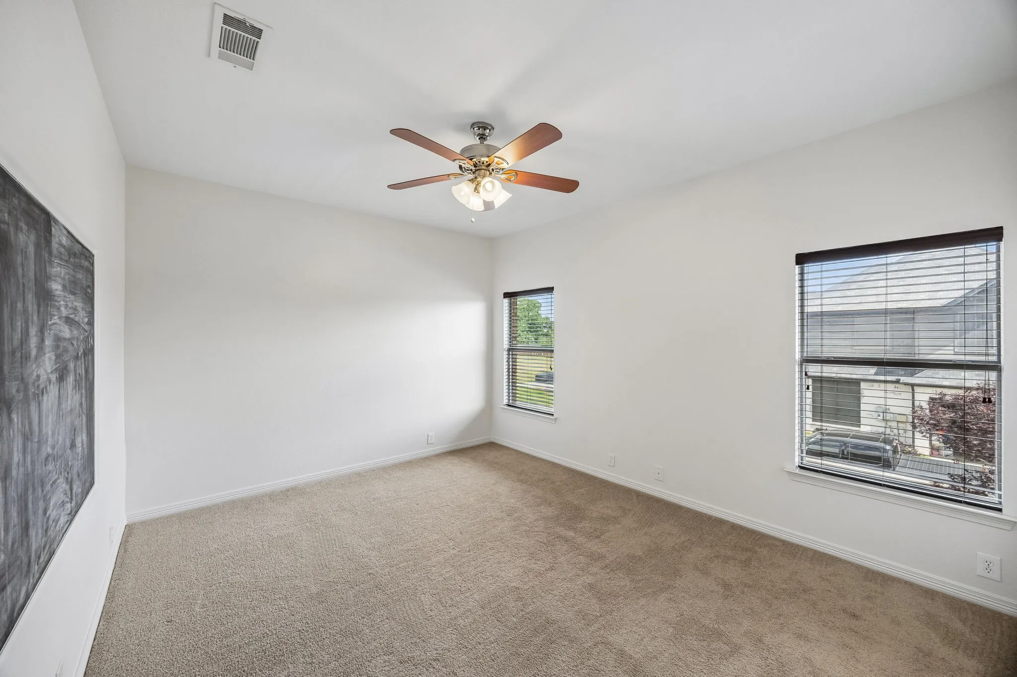 Single Family Residence For Sale in Tarrant County , 2012 Woodbine Circle, Southlake, Texas 76092, 5 Bedroom, 4 Bathroom, 3 Garage spaces, 4,603 Sqft, built in 2005, mls#21318648, Real Estate Agent in Southlake, Homes For Sale in Tarrant county, Homes For Sale in Southlake, Realtor in Southlake Texas, Real Estate Brokerage Independent Realty Texas, Luminita Cordes Realtor