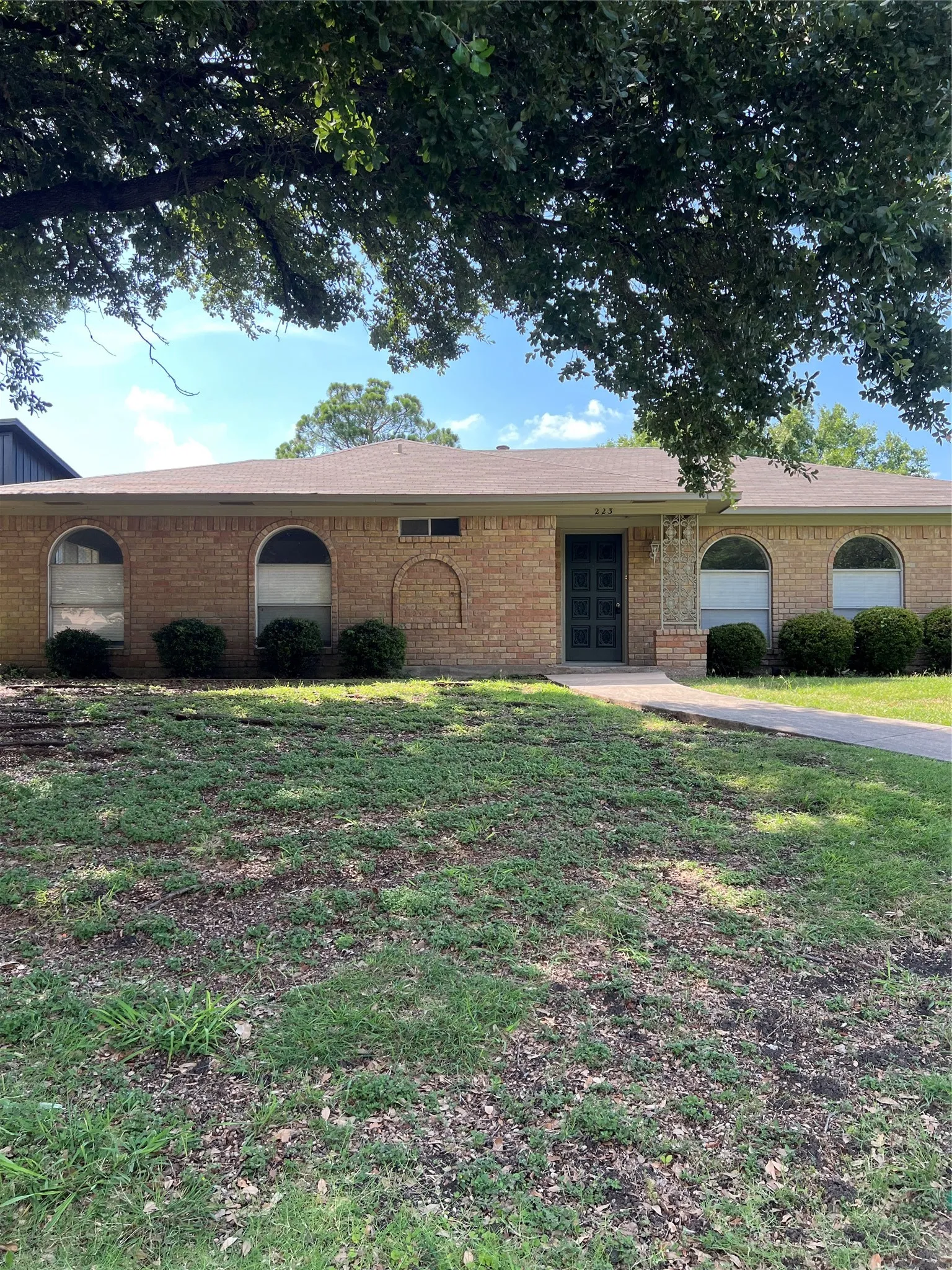 Single Family Residence For Rent in Rockwall County , 223 Alta Vista Drive, Rockwall, Texas 75087, 4 Bedroom, 3 Bathroom, 2 Garage spaces, 2,296 Sqft, built in 1980, mls#21321378, Real Estate Agent in Rockwall, Homes For Rent in Rockwall county, Homes For Rent in Rockwall, Realtor in Rockwall Texas, Real Estate Brokerage Independent Realty Texas, Luminita Cordes Realtor