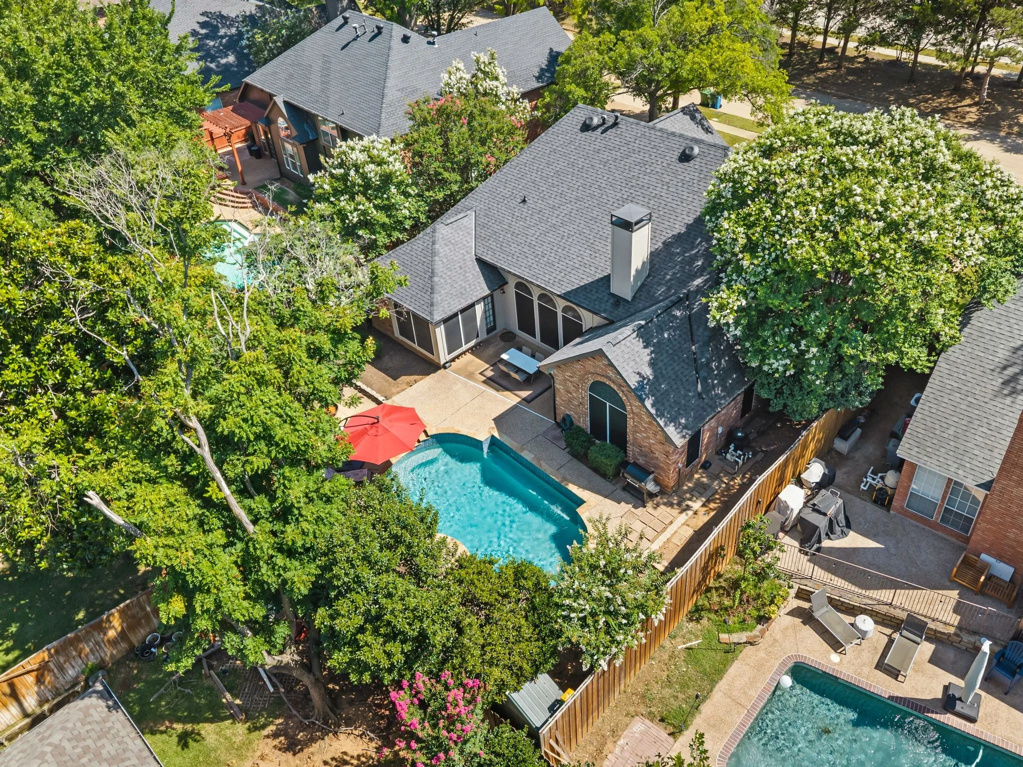 Single Family Residence For Sale in Denton County , 3312 Heather Glen Drive, Flower Mound, Texas 75028, 4 Bedroom, 2 Bathroom, 2 Garage spaces, 2,523 Sqft, built in 1988, mls#21321798, Real Estate Agent in Flower Mound, Homes For Sale in Denton county, Homes For Sale in Flower Mound, Realtor in Flower Mound Texas, Real Estate Brokerage Independent Realty Texas, Luminita Cordes Realtor