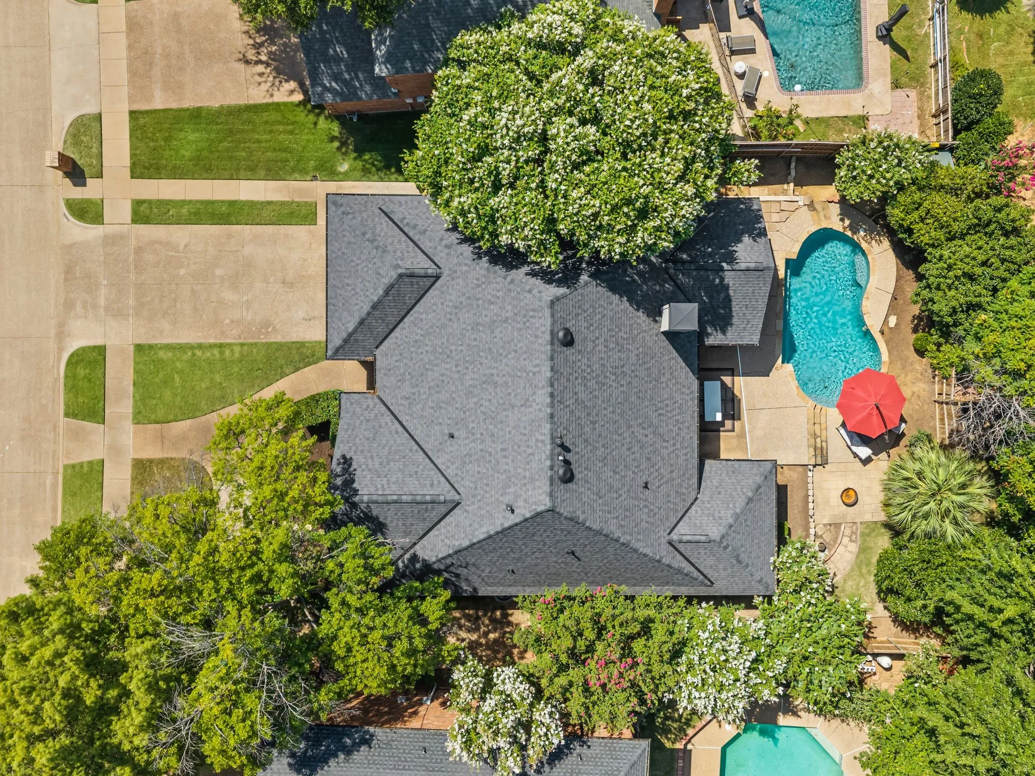 Single Family Residence For Sale in Denton County , 3312 Heather Glen Drive, Flower Mound, Texas 75028, 4 Bedroom, 2 Bathroom, 2 Garage spaces, 2,523 Sqft, built in 1988, mls#21321798, Real Estate Agent in Flower Mound, Homes For Sale in Denton county, Homes For Sale in Flower Mound, Realtor in Flower Mound Texas, Real Estate Brokerage Independent Realty Texas, Luminita Cordes Realtor
